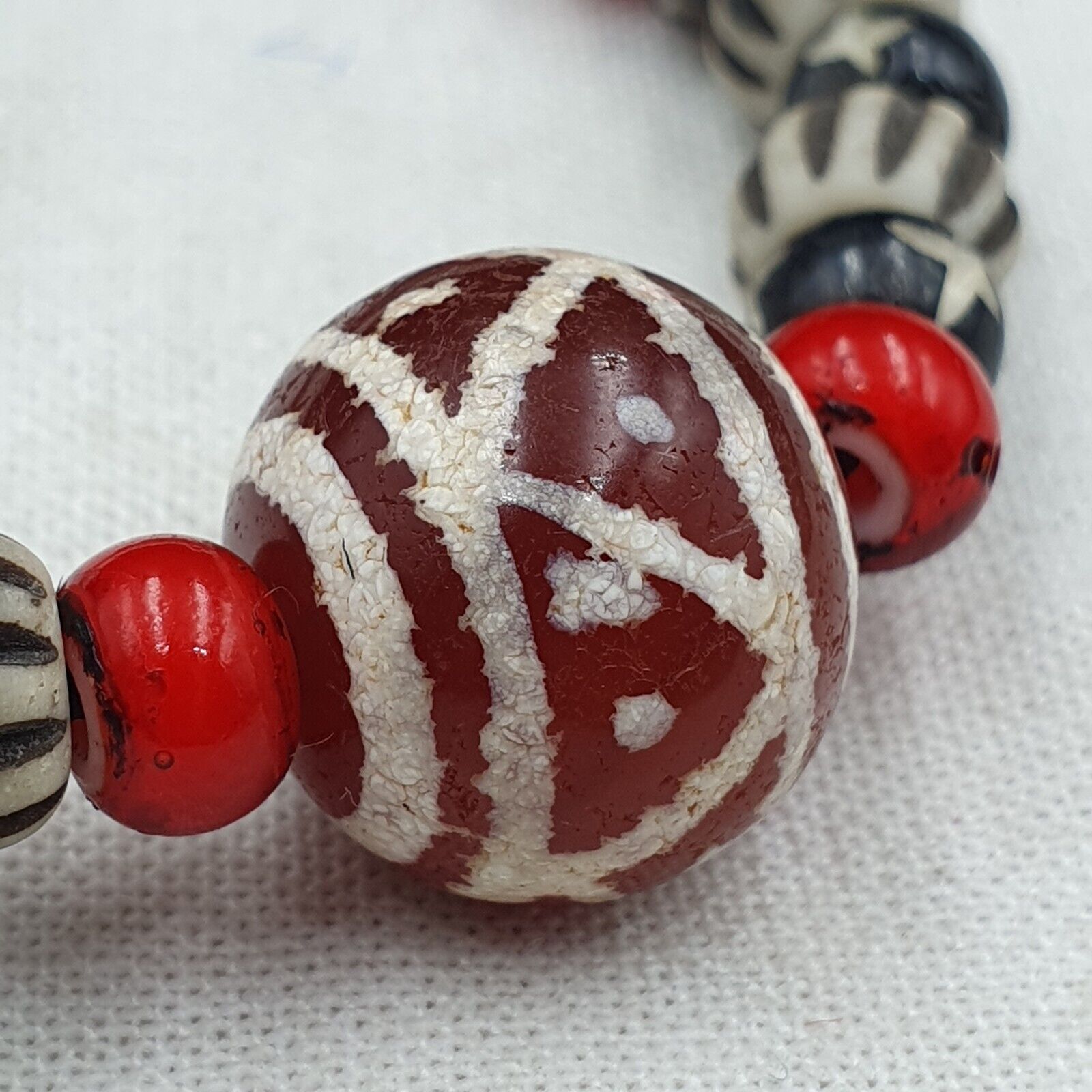 BEAUTIFUL LOT Antique Himalayan Indo Tibetan Etched Agate Beads lot Necklace