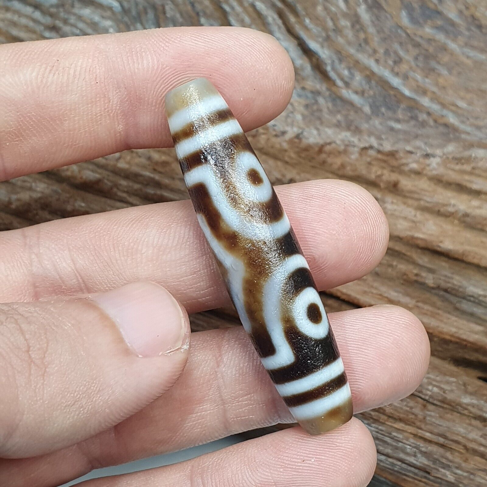 Tibetan Himalayan Agate 3 eyes in eye Dzi Bead Amulet circle and Square Eyes
