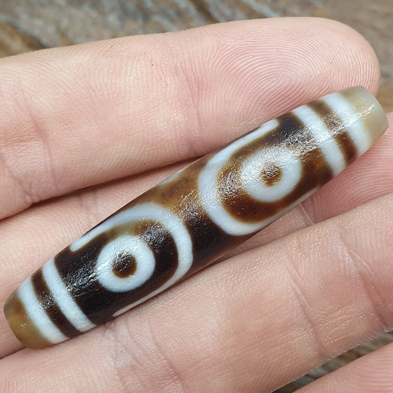 Tibetan Himalayan Agate 3 eyes in eye Dzi Bead Amulet circle and Square Eyes