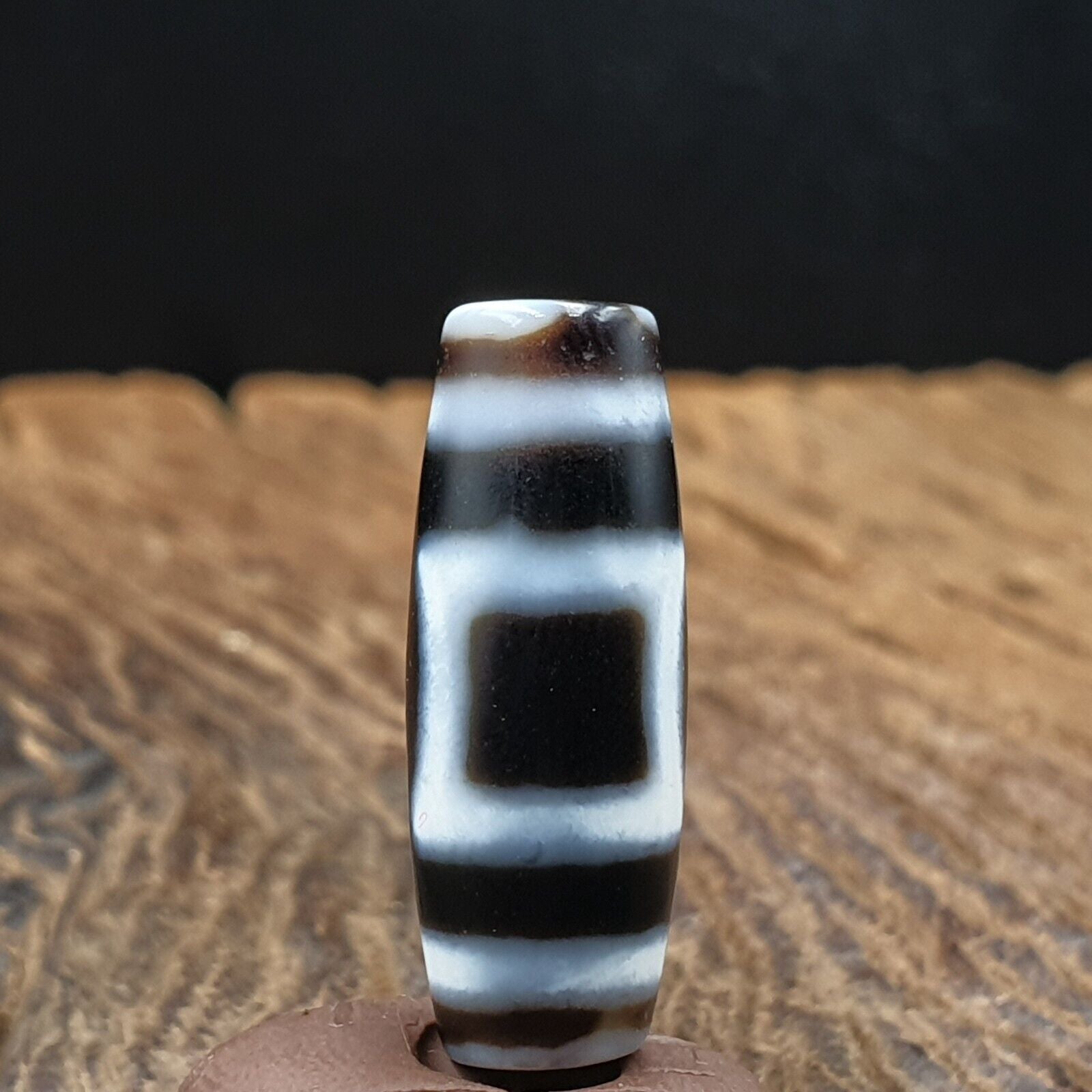 Vintage Old Tibetan 2 eyes in eye Dzi Bead Amulet Sqaure and circle Eye