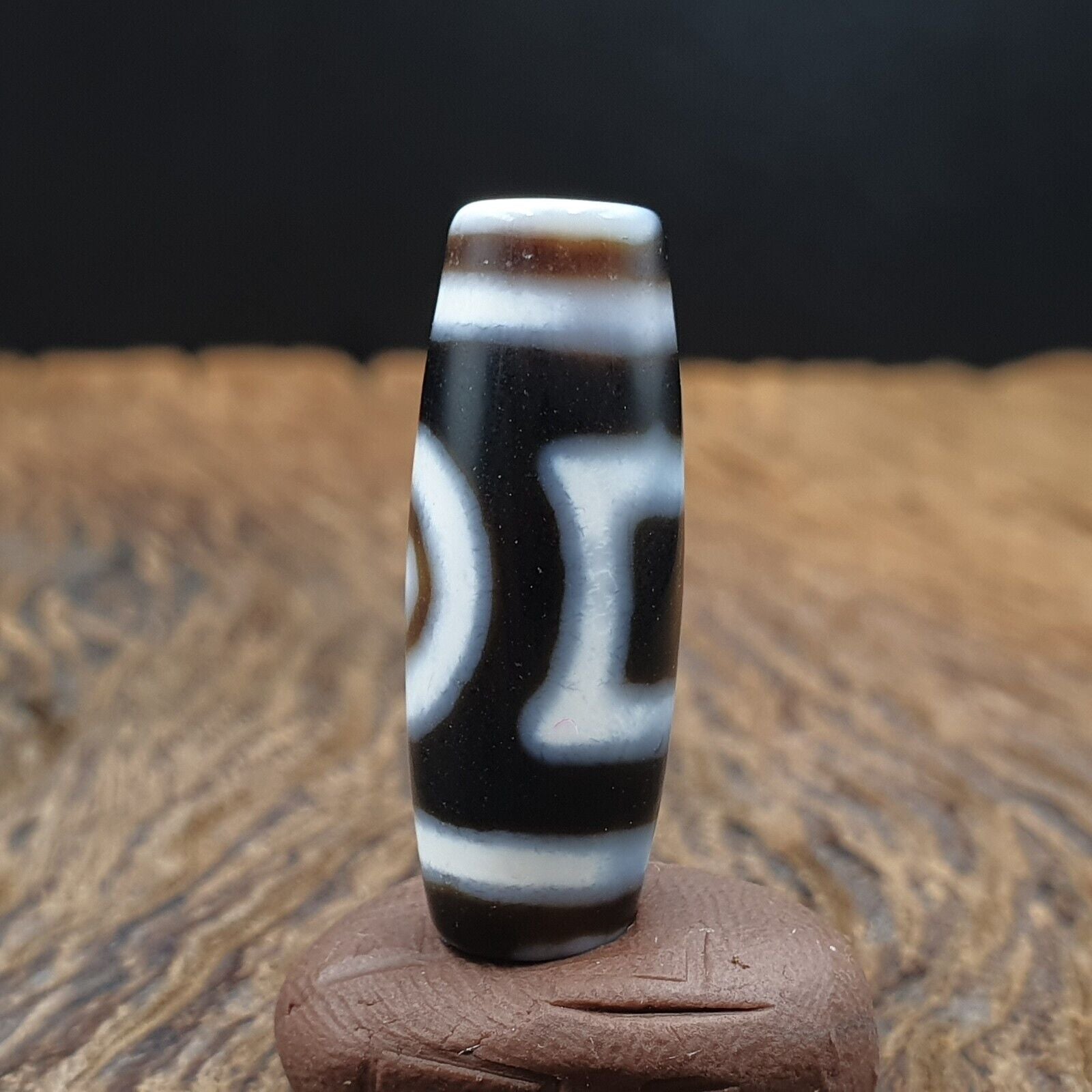 Vintage Old Tibetan 2 eyes in eye Dzi Bead Amulet Sqaure and circle Eye