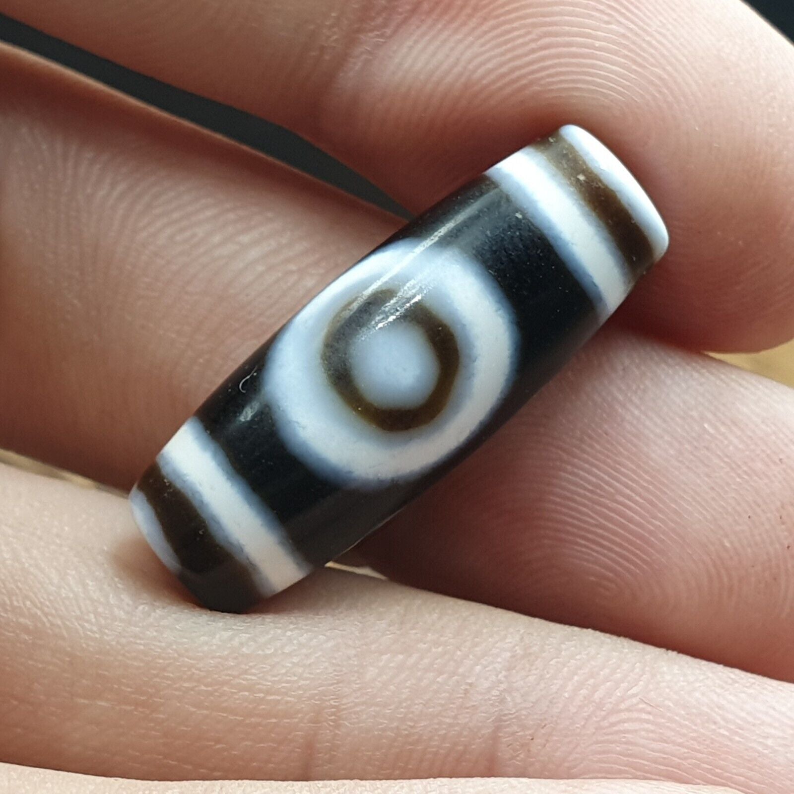 Vintage Old Tibetan 2 eyes in eye Dzi Bead Amulet Sqaure and circle Eye