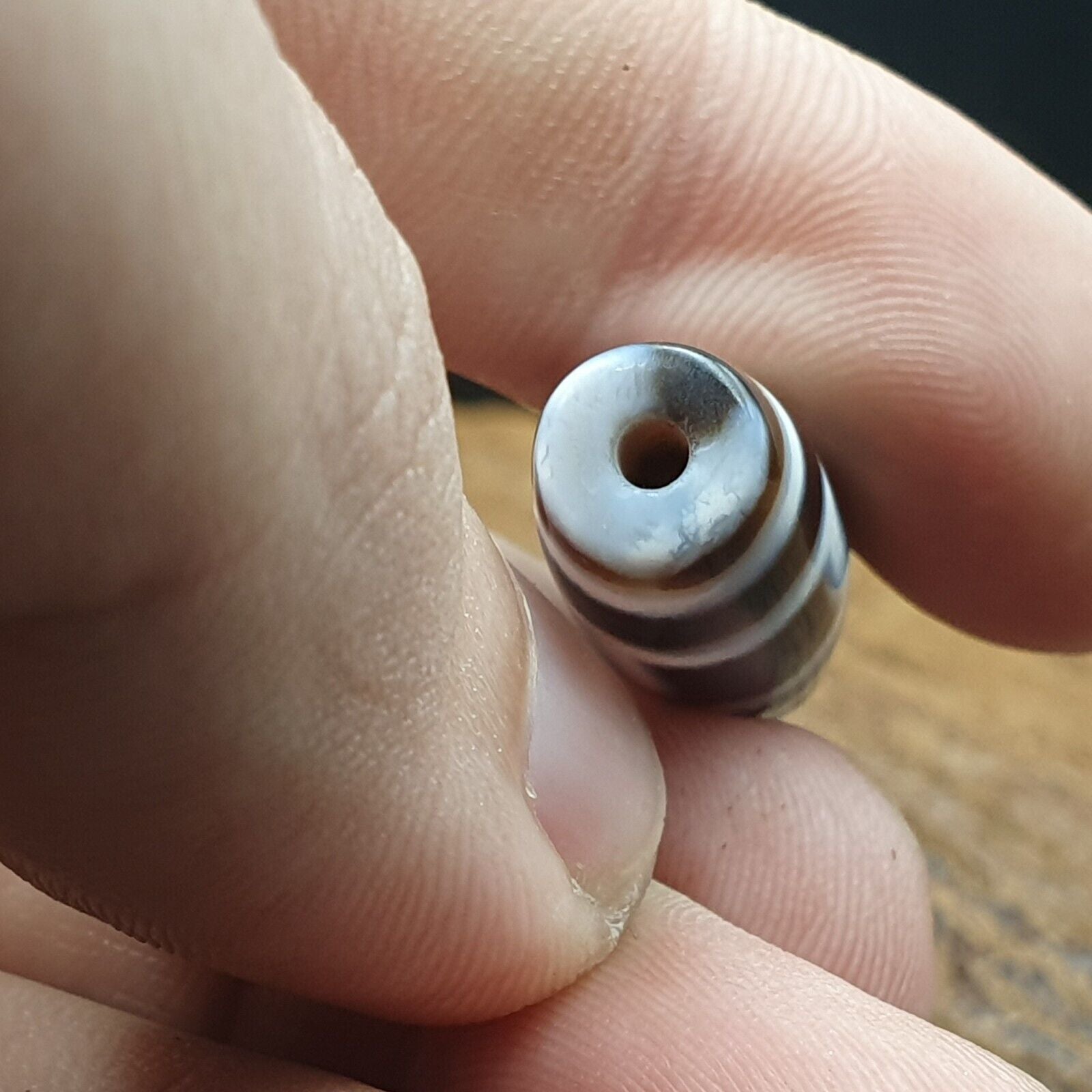 Vintage Old Tibetan 2 eyes in eye Dzi Bead Amulet Sqaure and circle Eye