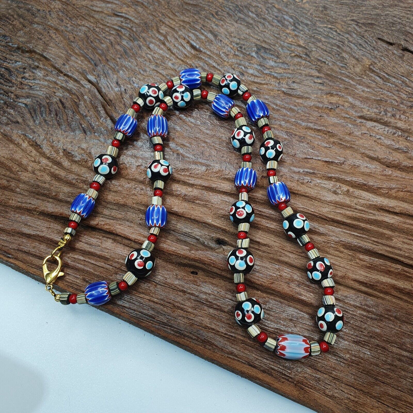 Vintage Venetian Style Trade Skunk Blue Chevron whiteheart Beads Strand