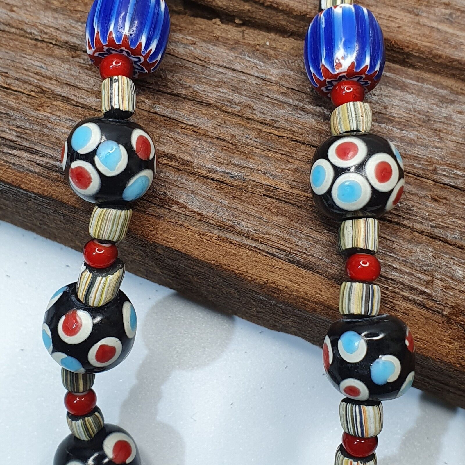 Vintage Venetian Style Trade Skunk Blue Chevron whiteheart Beads Strand