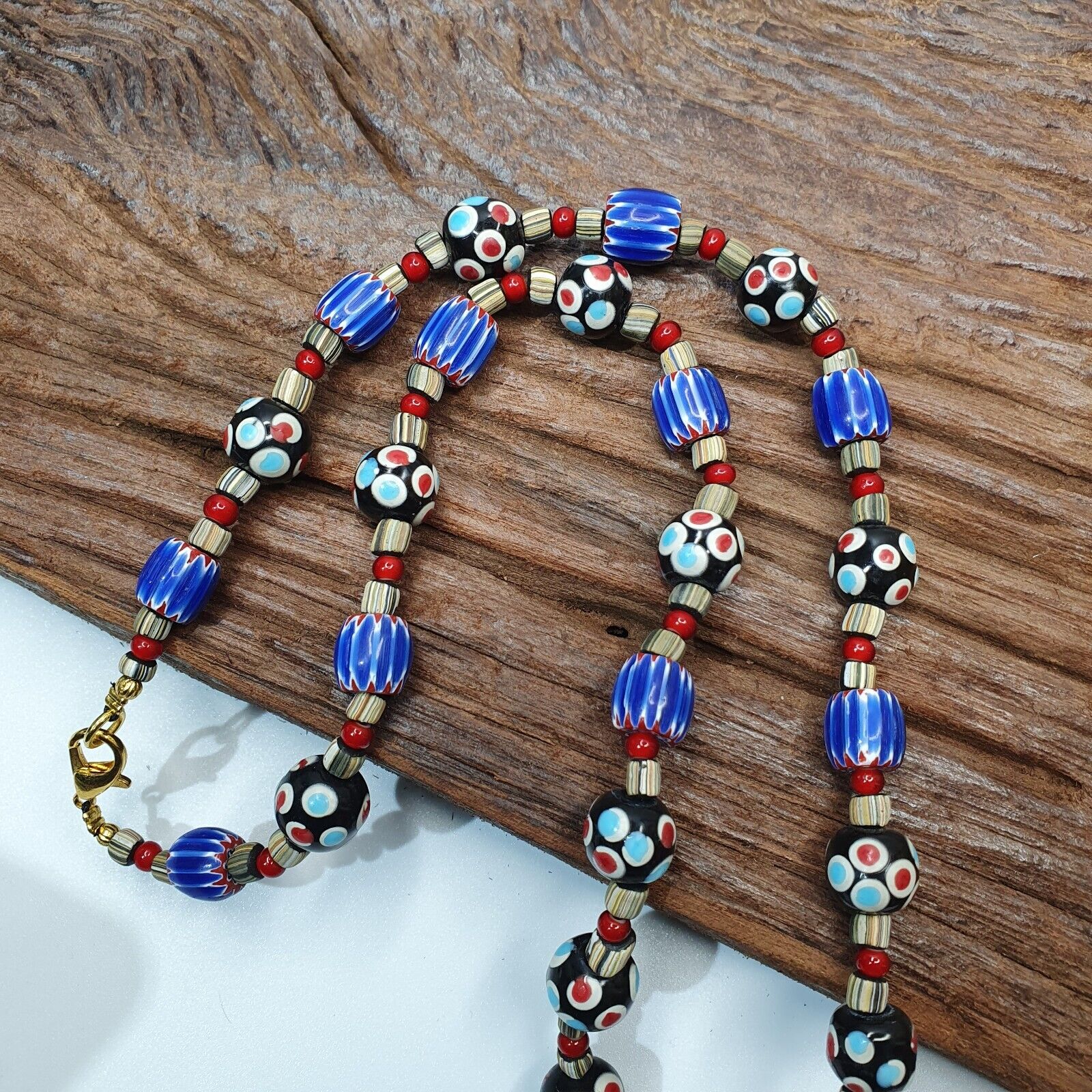 Vintage Venetian Style Trade Skunk Blue Chevron whiteheart Beads Strand