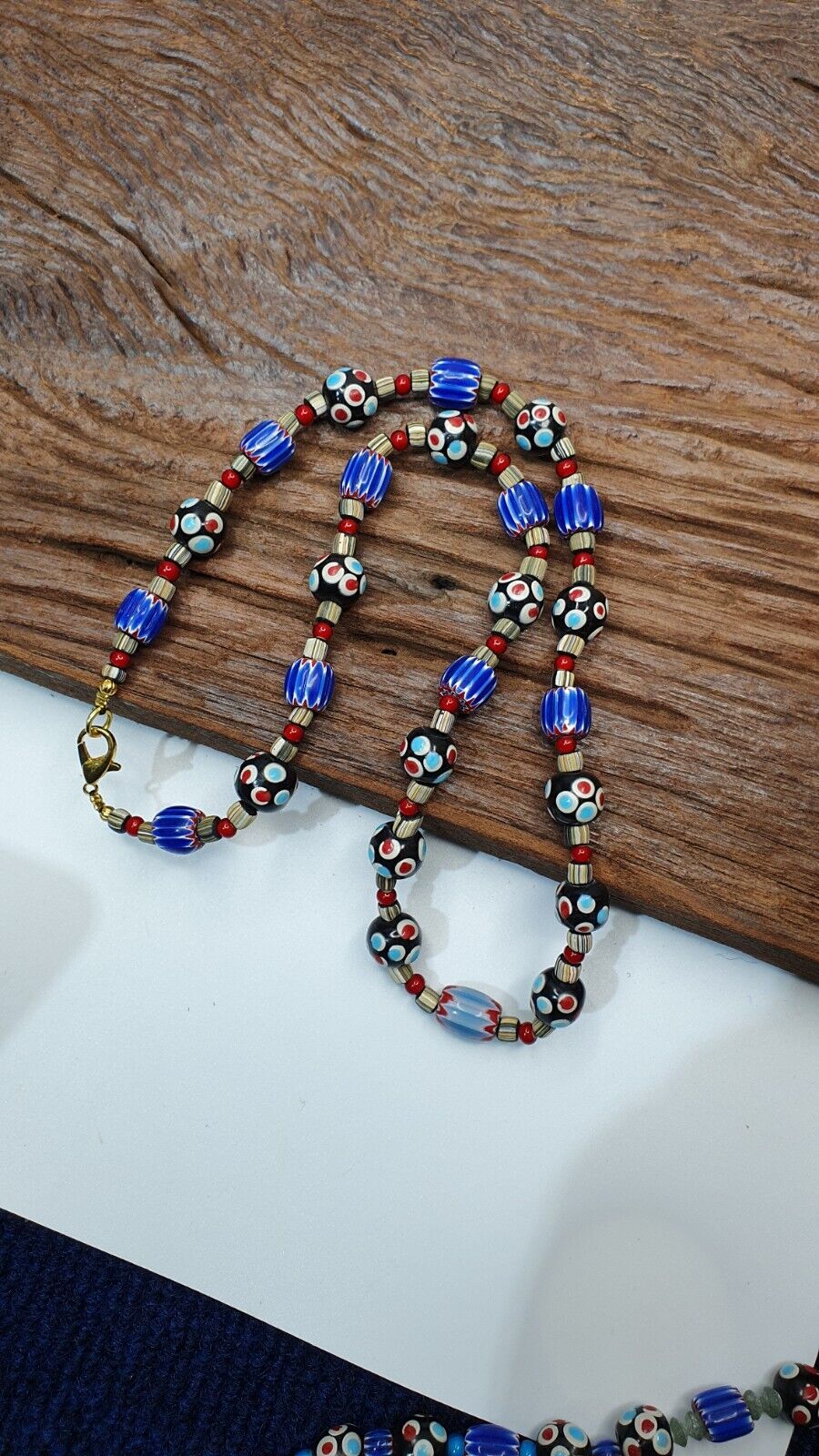 Vintage Venetian Style Trade Skunk Blue Chevron whiteheart Beads Strand