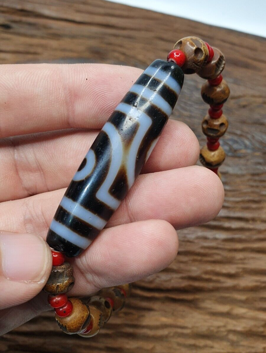 Antique Vintage Himalayan Indo Tibetan 2 eye Agate, carving Skull Beads Necklace