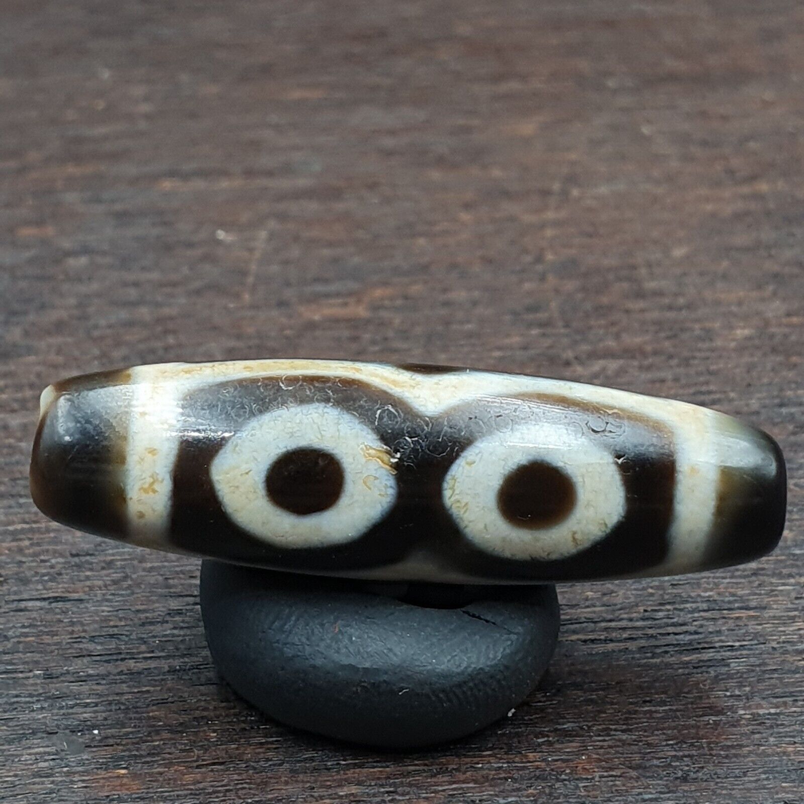 3 Eyes Vintage Old Himalayan Indo Tibetan Agate Beads Unique pattern STB-11