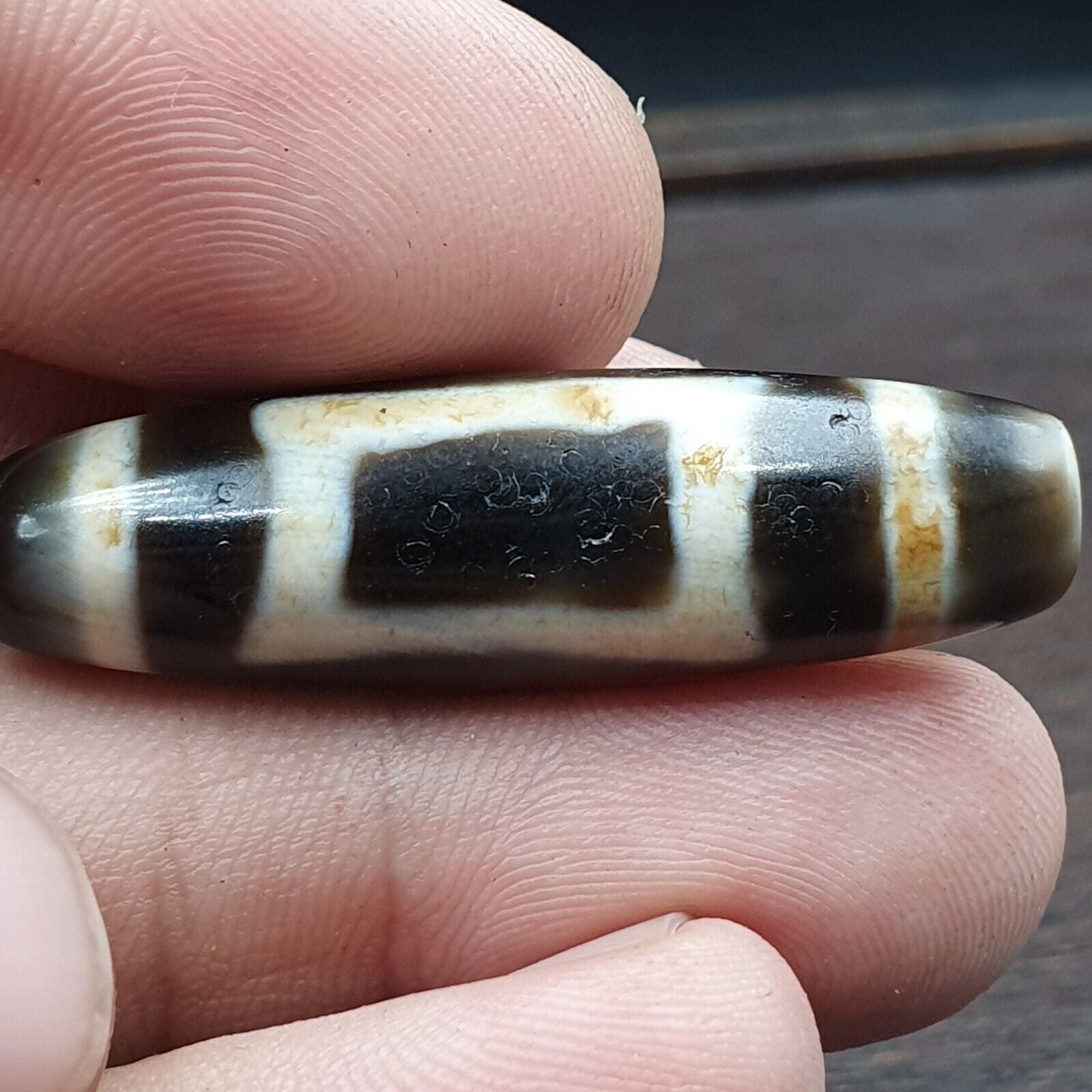 3 Eyes Vintage Old Himalayan Indo Tibetan Agate Beads Unique pattern STB-11