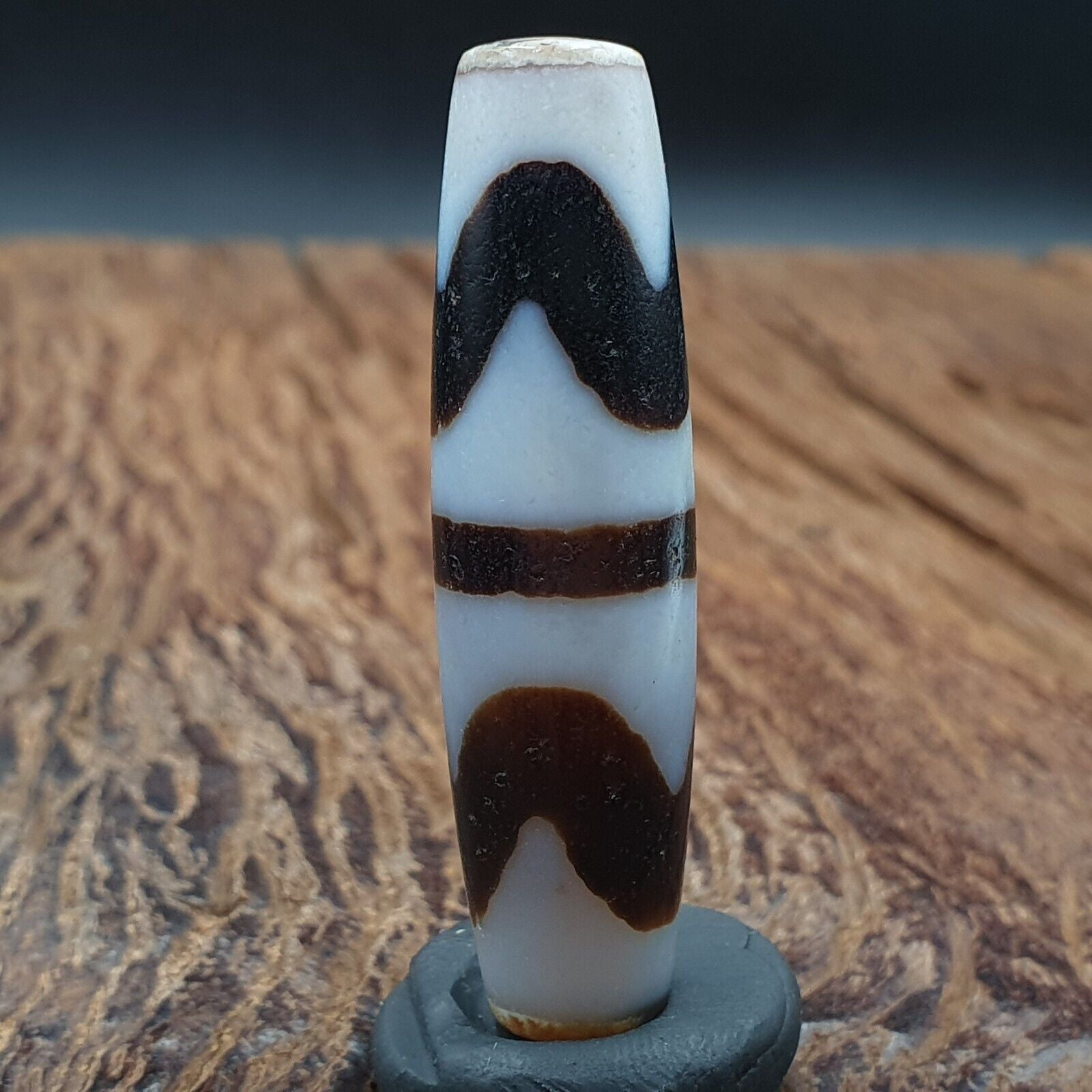 Himalayan Indo Tibetan Agate ZigZag Lines Bead unique Patterns Dzi Amulet