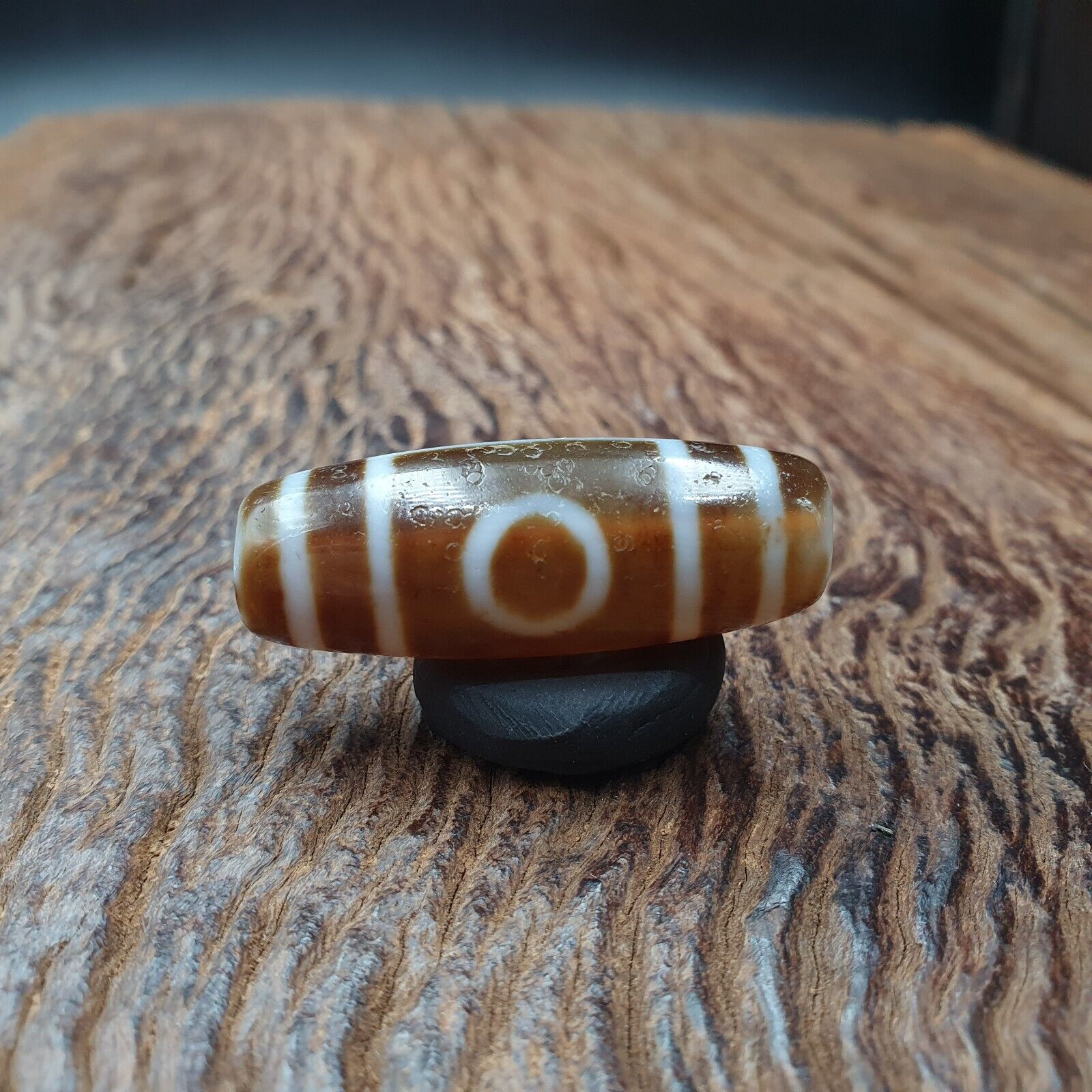 Tibetan Old 2 eyes Agate Dzi Bead Unique Pattern Amulet Pendant STB-14