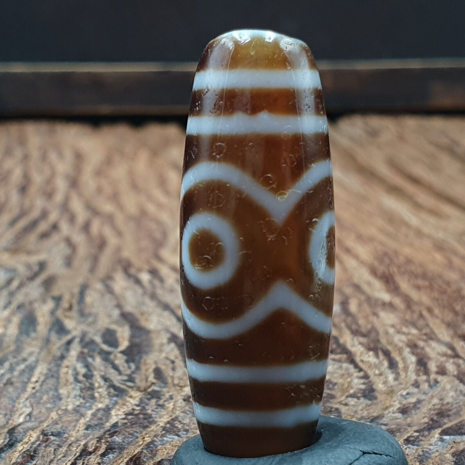 Tibetan Old 3 eyes Agate Dzi Bead Unique Pattern Amulet Pendant STB-13