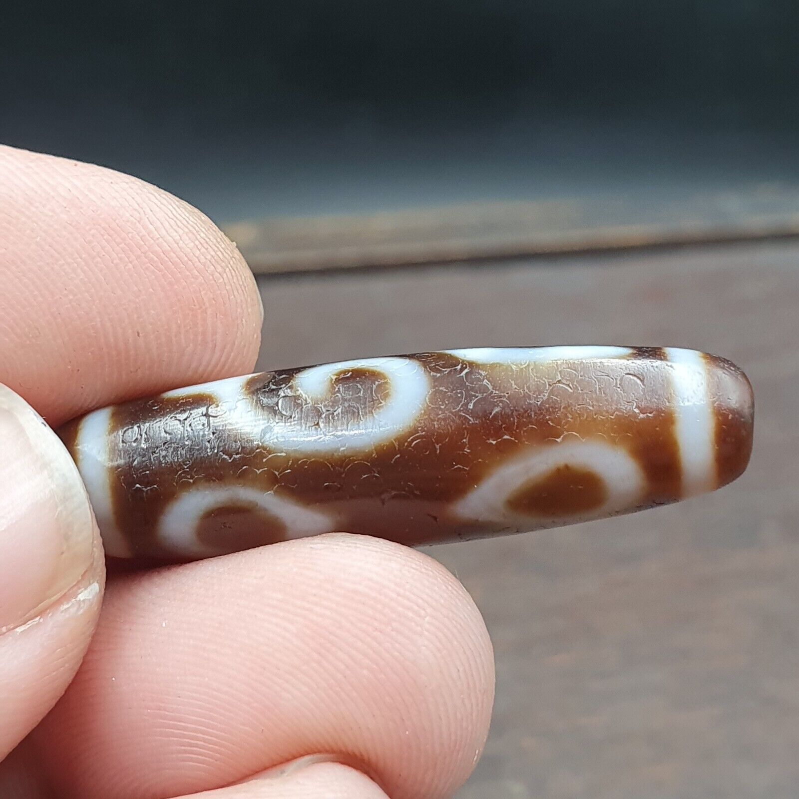 Vintage Tibetan 4 Eyes Unique pattern Agate stone Dzi Bead Amulet CT-9