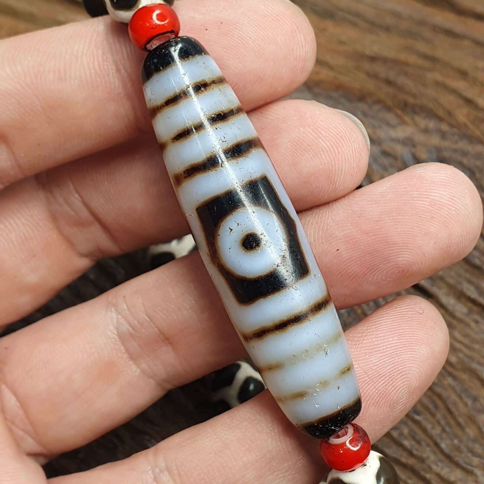 Antique Vintage Old Himalayan Indo Tibetan Agate Beads Unique pattern Bracelet