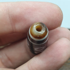 Old Tibetan Himalayan 8 Eyes 4 Stripes Agate stone Dzi Bead Amulet CT-6