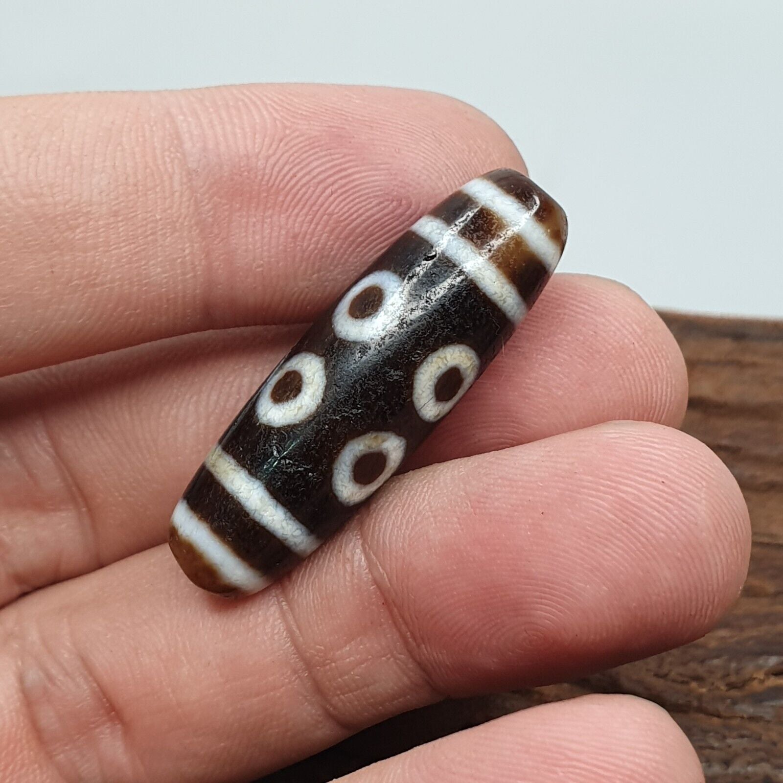Old Tibetan Himalayan 8 Eyes 4 Stripes Agate stone Dzi Bead Amulet CT-6