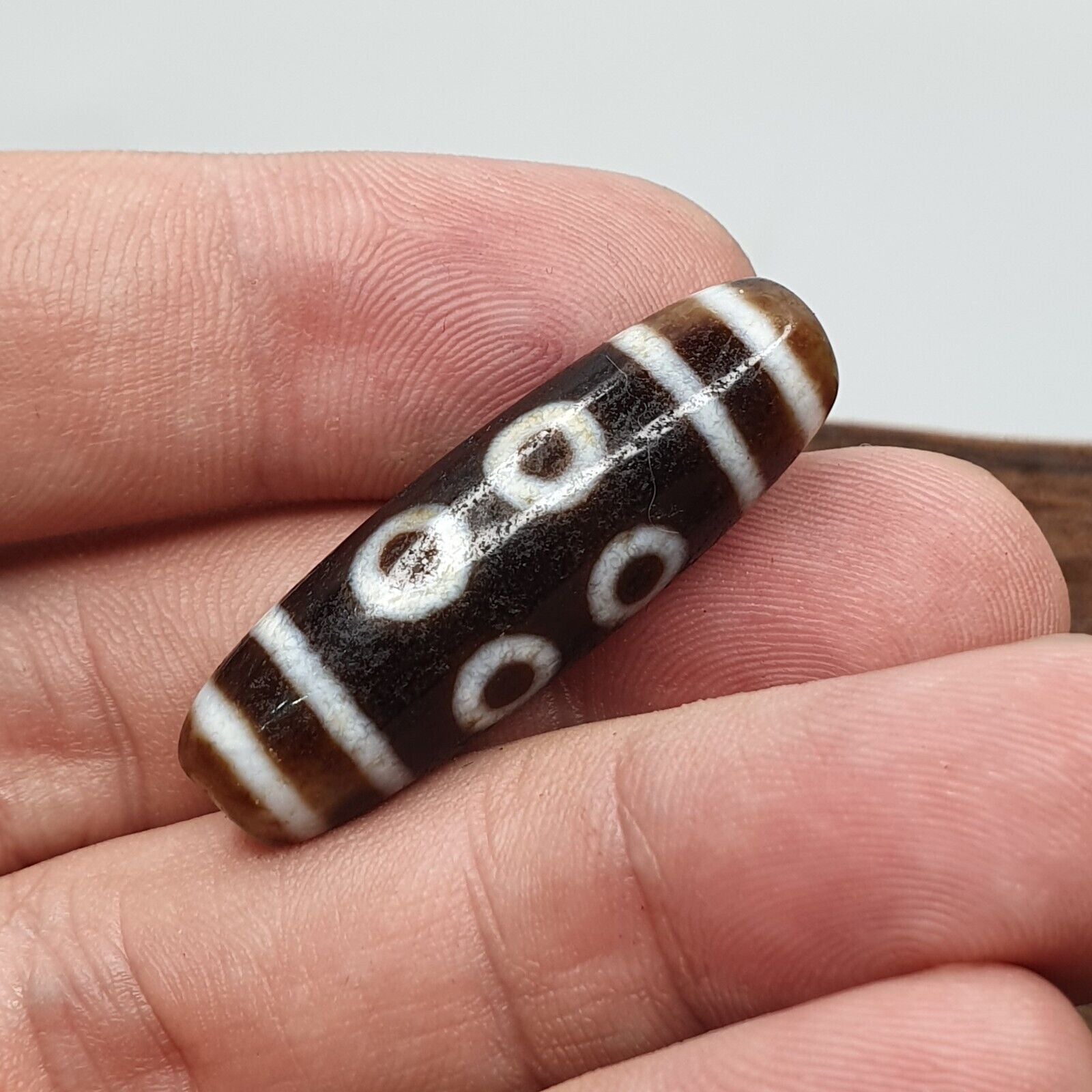 Old Tibetan Himalayan 8 Eyes 4 Stripes Agate stone Dzi Bead Amulet CT-6