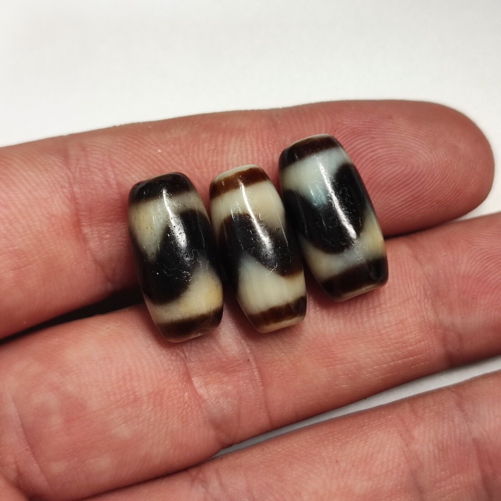 Lot 3 Powerful Unique patterns  Tibetan Agate Dzi Bead Amulet 130
