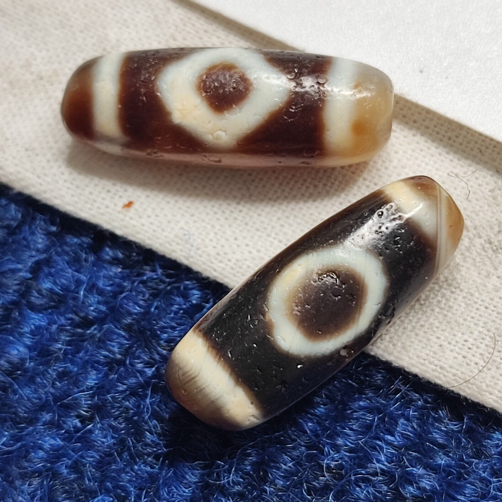 Lot 2 Powerful Diamond, Circle Eyes Antique Tibetan Agate Dzi Bead Amulet 128