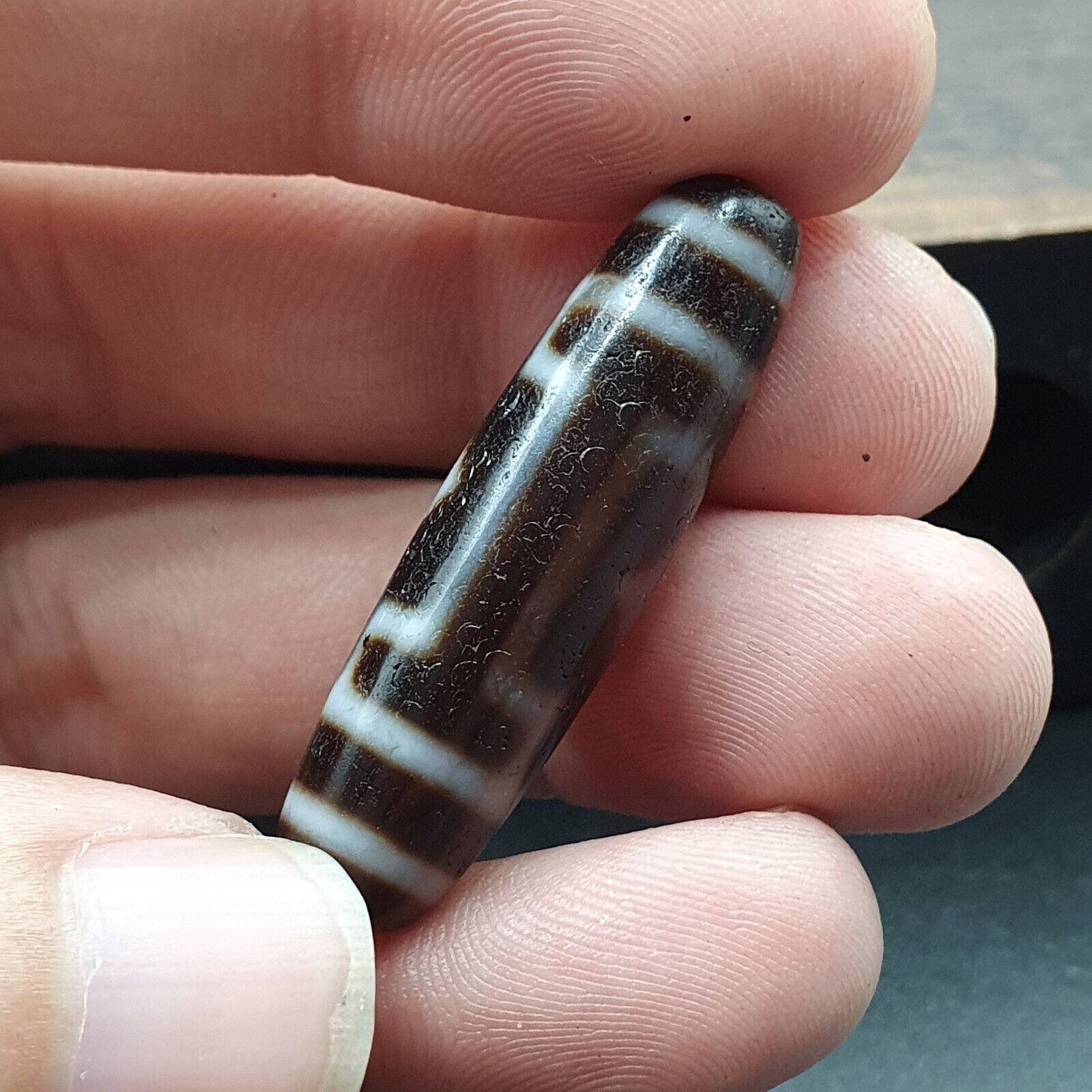 High Quality Tibetan Diamond eyes Unique pattern Agate Dzi Bead Amulet CT-11