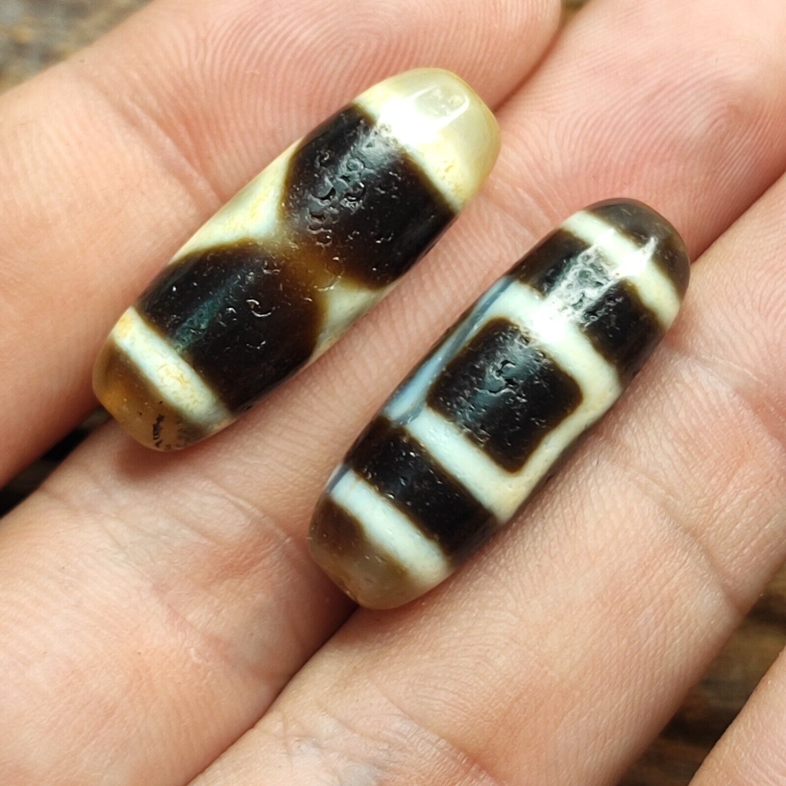 Lot 2 Powerful Diamond, Circle Eyes Antique Tibetan Agate Dzi Bead Amulet 125