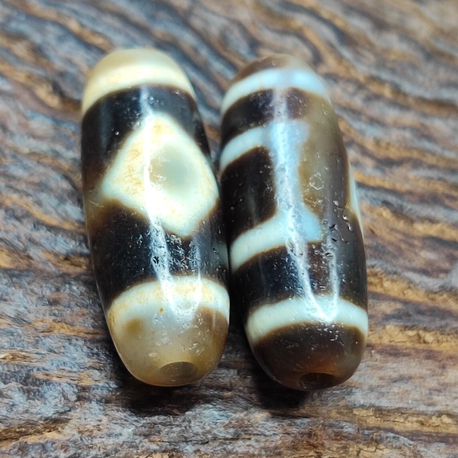 Lot 2 Powerful Diamond, Circle Eyes Antique Tibetan Agate Dzi Bead Amulet 125