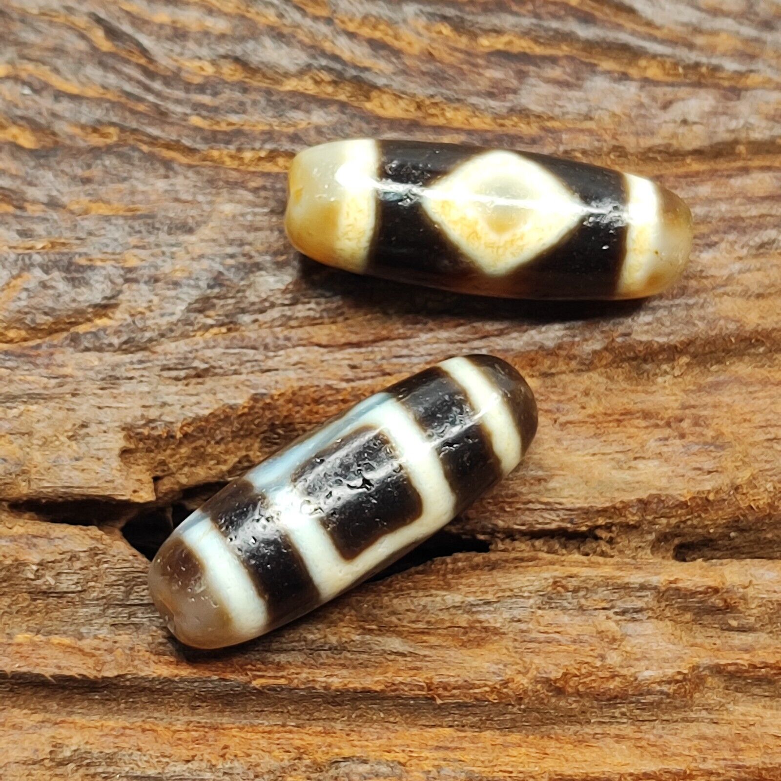 Lot 2 Powerful Diamond, Circle Eyes Antique Tibetan Agate Dzi Bead Amulet 125