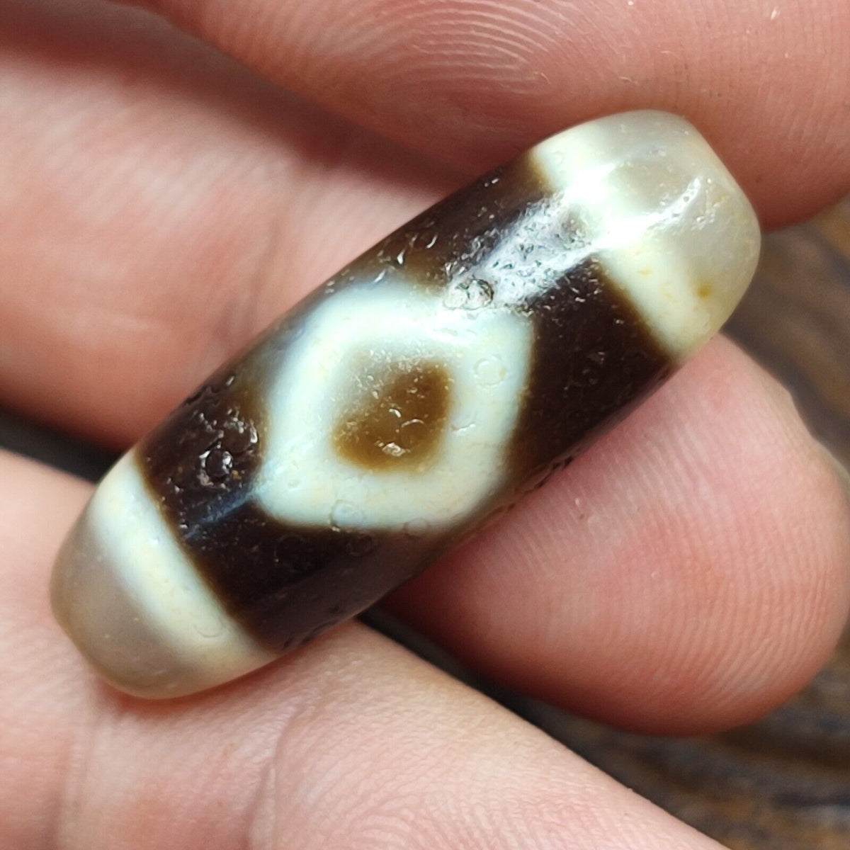 2 Diamond Eyes Antique Old Tibetan High Quality Agate Dzi Bead Amulet 122