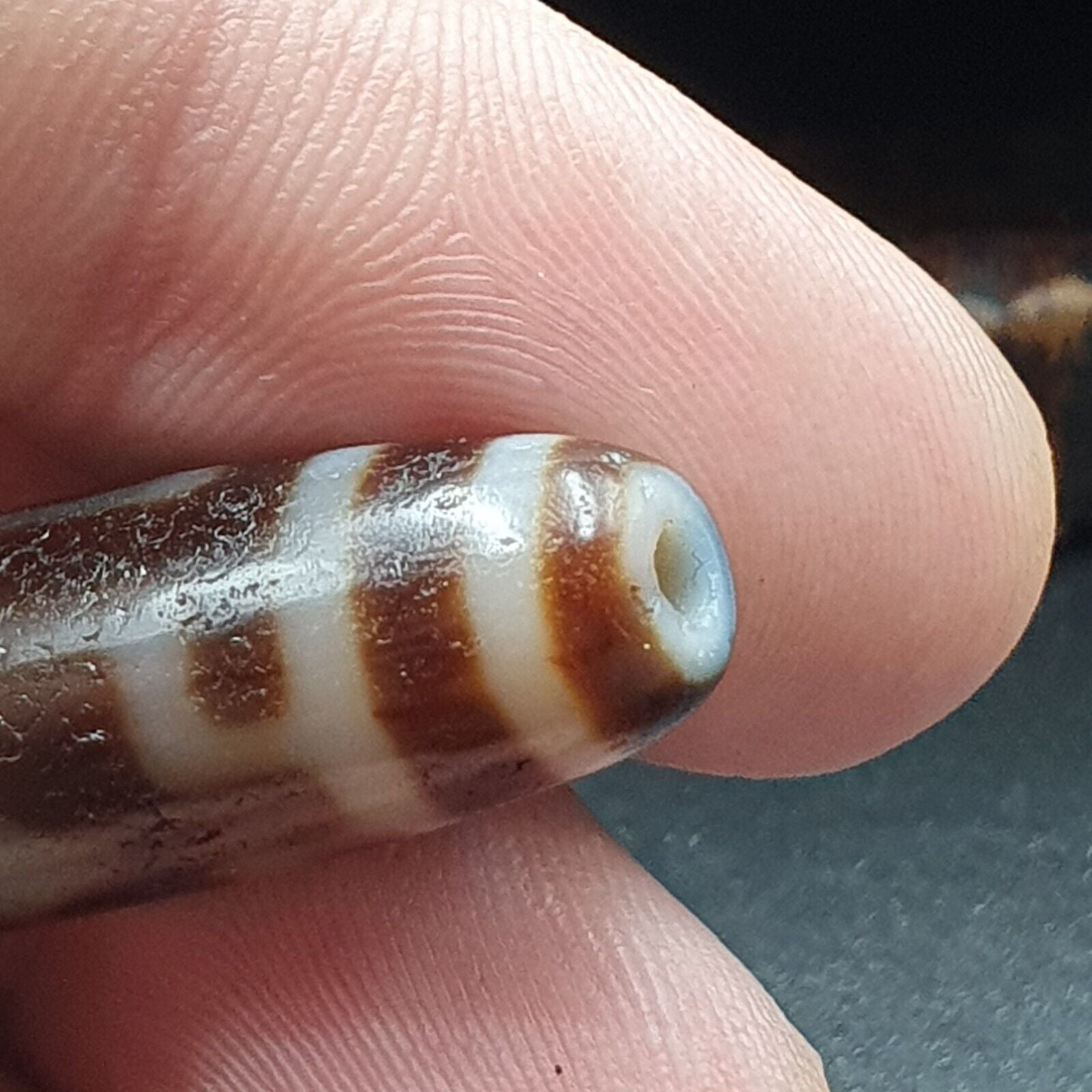 Vintage Tibetan 4 Eyes Unique pattern Agate stone Dzi Bead Amulet CT-11