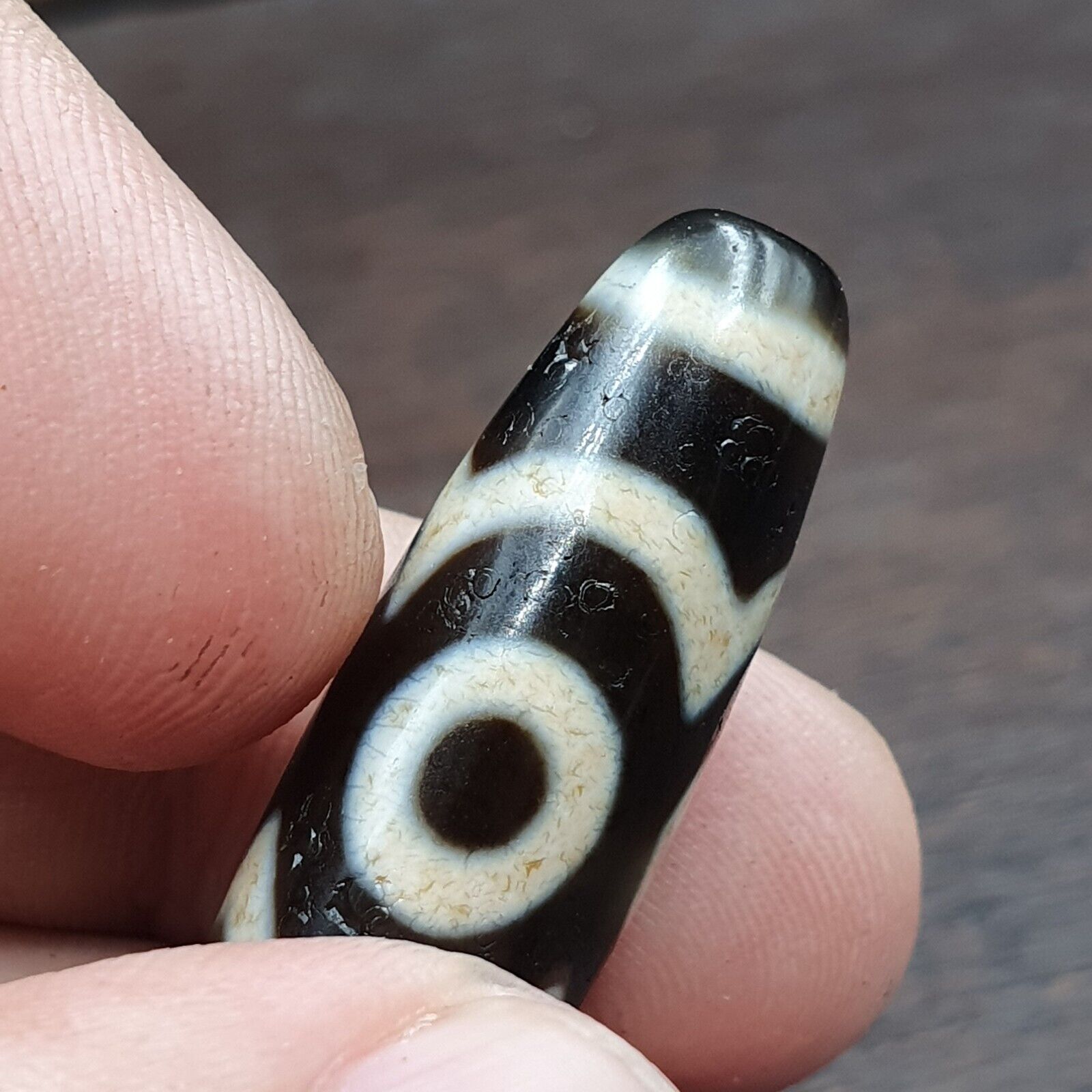 3 Eyes Vintage Old Himalayan Indo Tibetan Agate Beads Unique pattern STB-10
