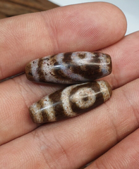 Lot 2 Eye Bead Tibetan dzi bead old amulet Agate Tibet gzi pendant STB-4