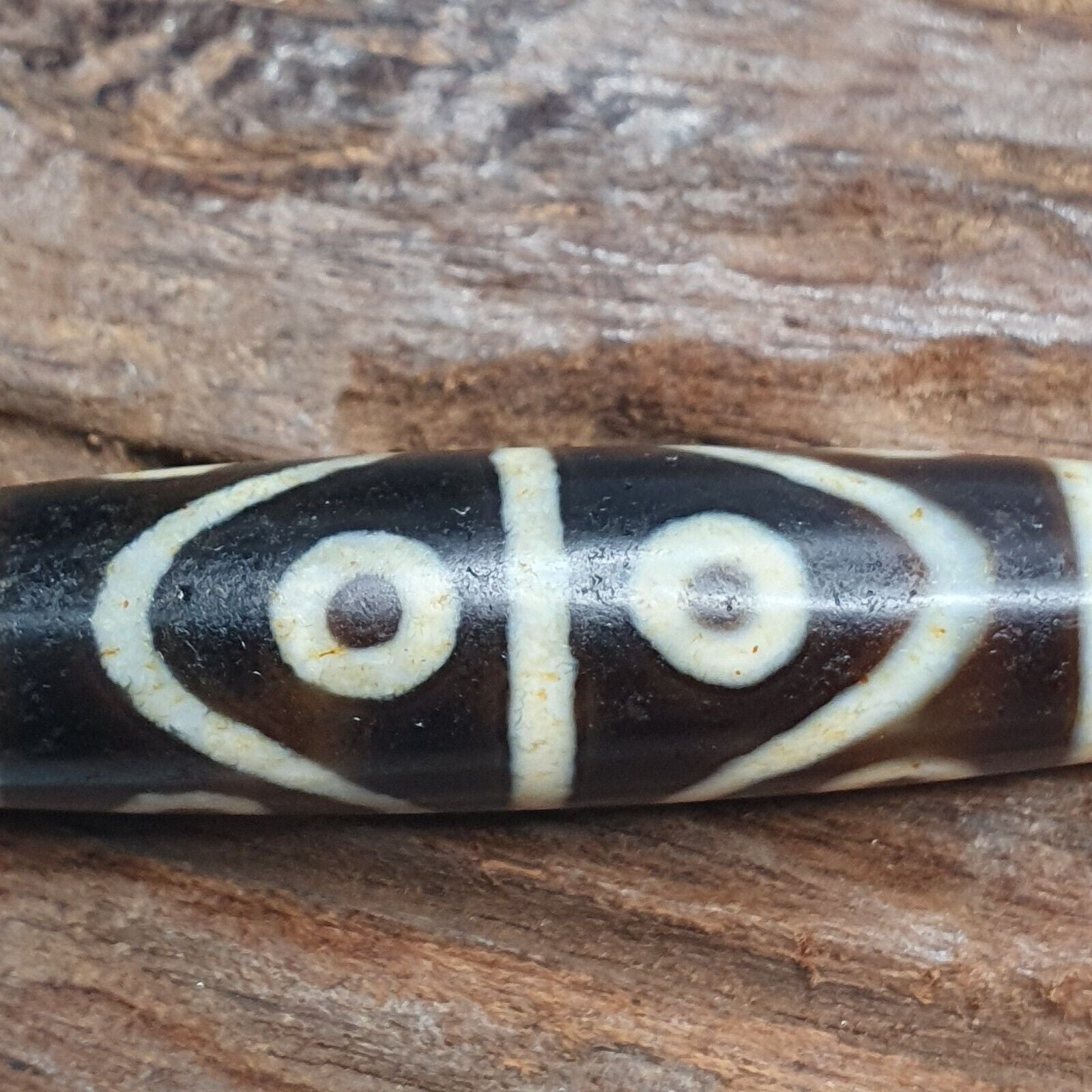 Powerful 8 eyes Unique patterns Tibetan Agate Dzi Bead Amulet CTC-8Y