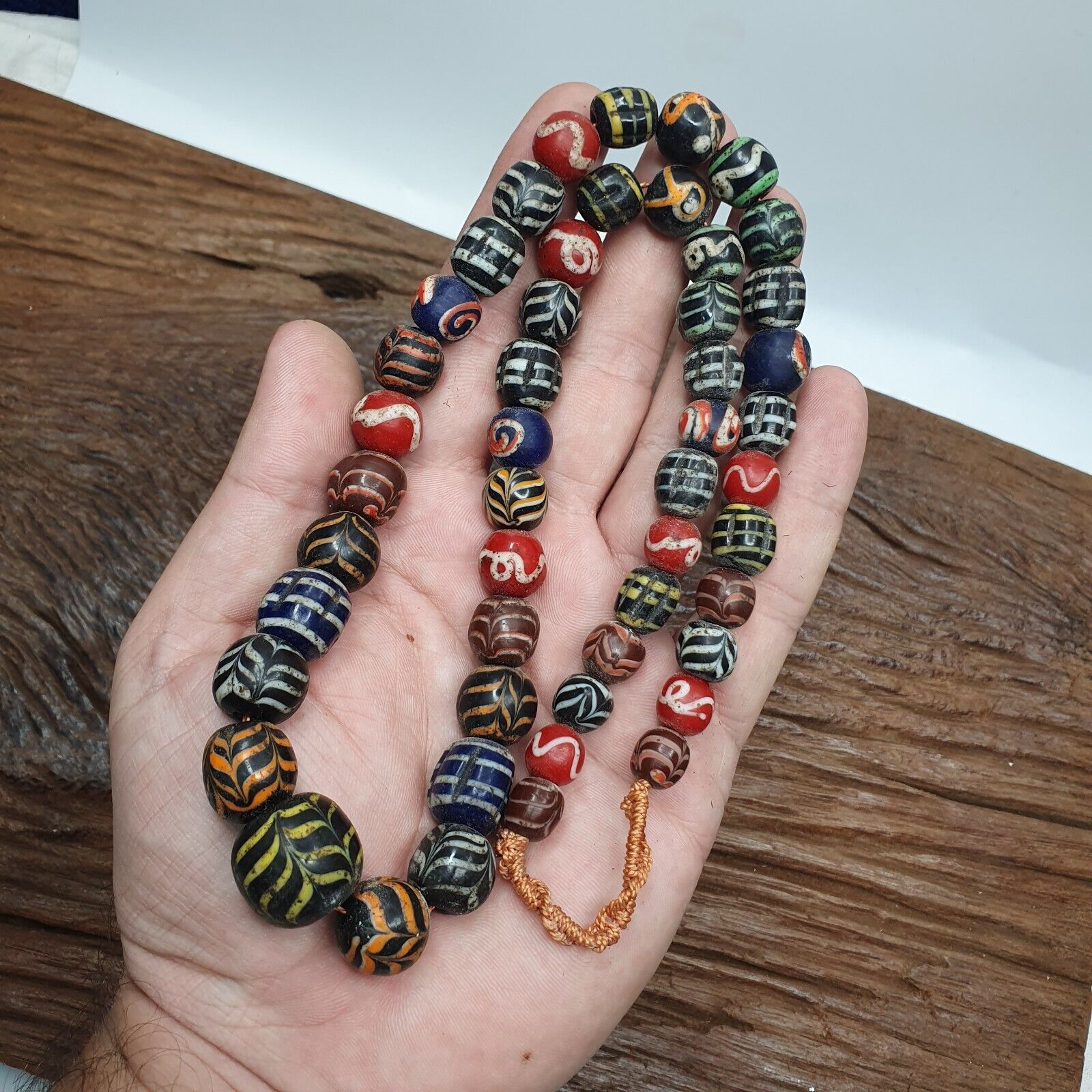 Vintage Feather Pattern Glass: Exquisite Beaded GLASS Art BEADS Necklace