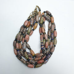 Vintage Feathered Glass: Exquisite Beaded Art 17x9.5MM GLASS BEADS Necklace