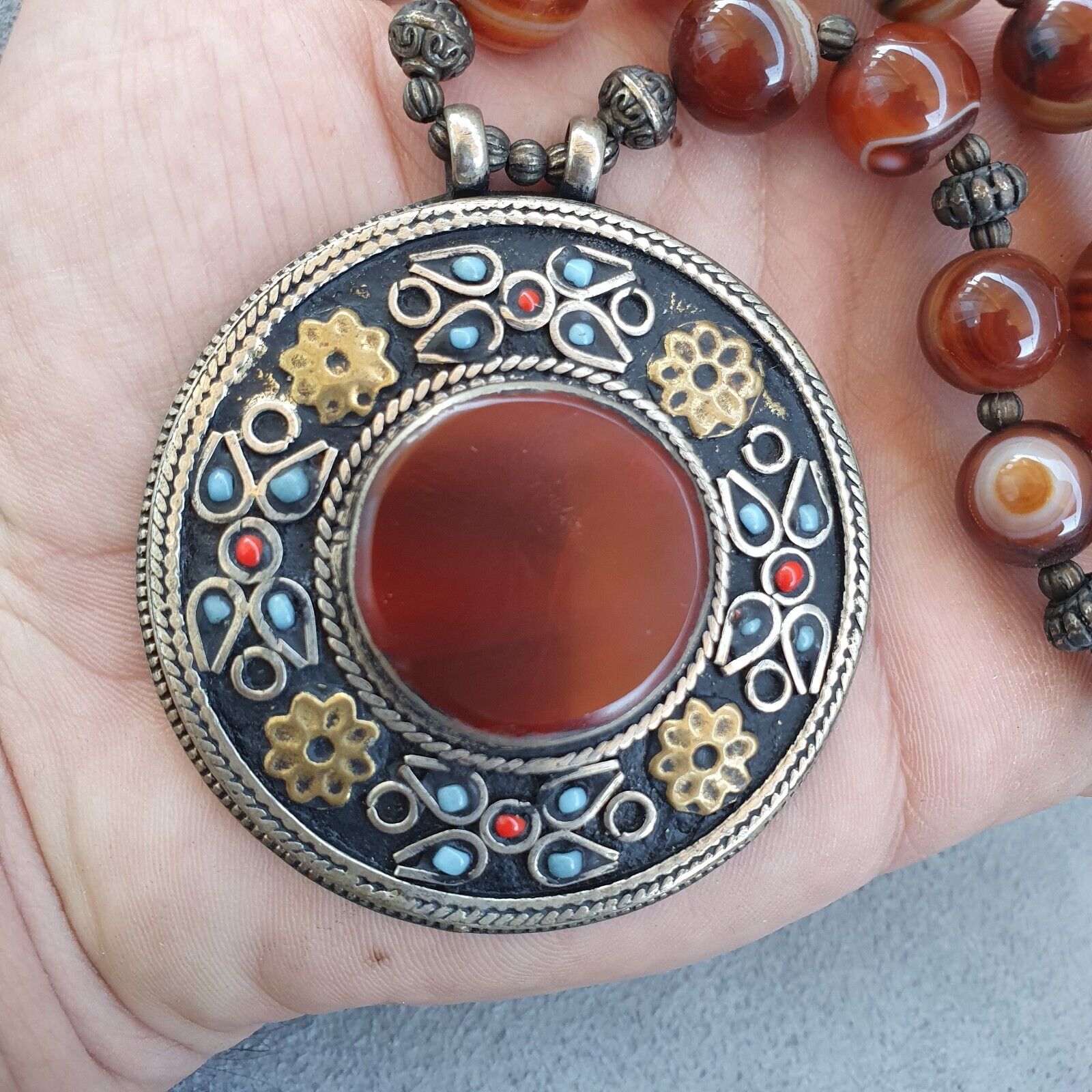 Beautiful Old Tibetan Nepalese Agate beads Antique Jewelry Necklace