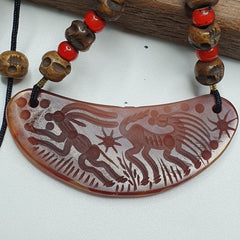 Antique Vintage Carving Animals Agate Pendant & whiteheart beads Necklace