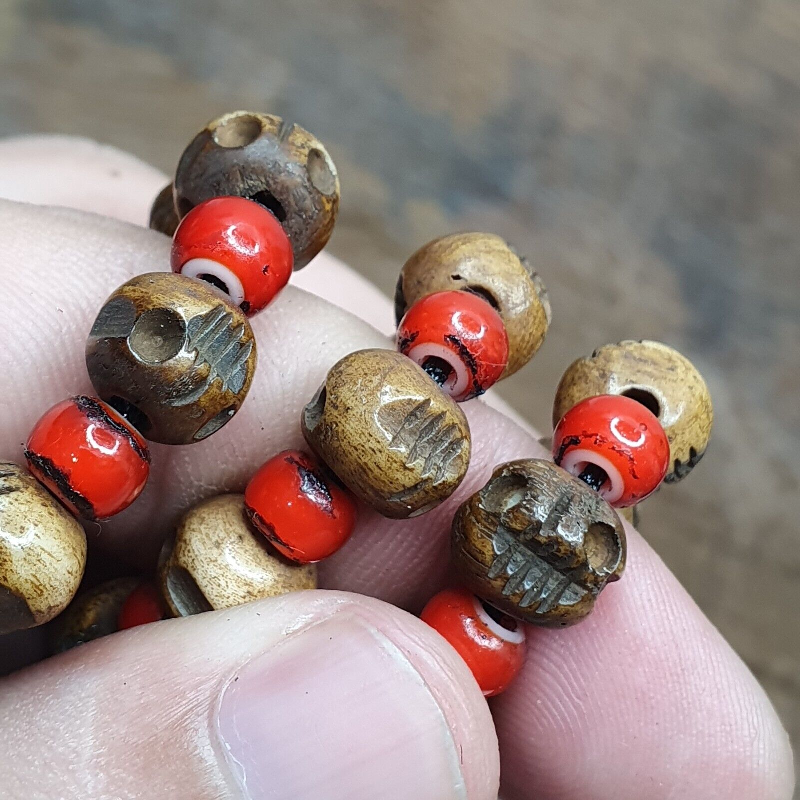 Antique Vintage Carving Animals Agate Pendant & whiteheart beads Necklace