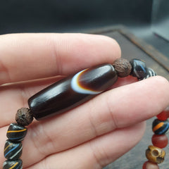Antique Old Yemeni Agate Natural Rare pattern Banded Agate Bead Bracelet