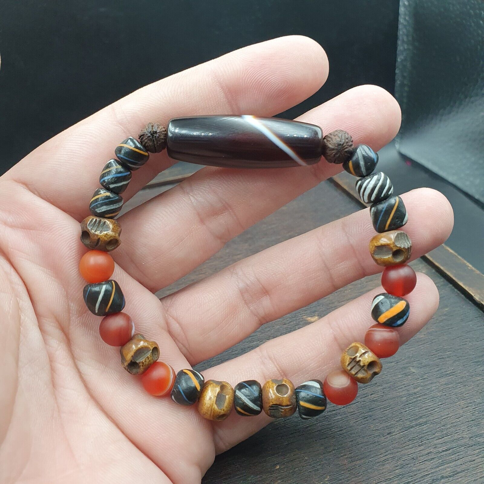 Antique Old Yemeni Agate Natural Rare pattern Banded Agate Bead Bracelet