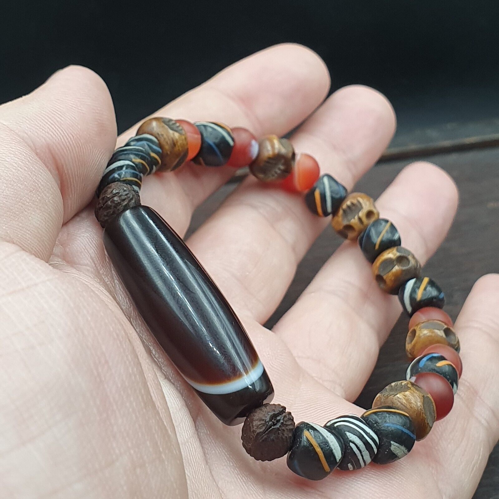 Antique Old Yemeni Agate Natural Rare pattern Banded Agate Bead Bracelet