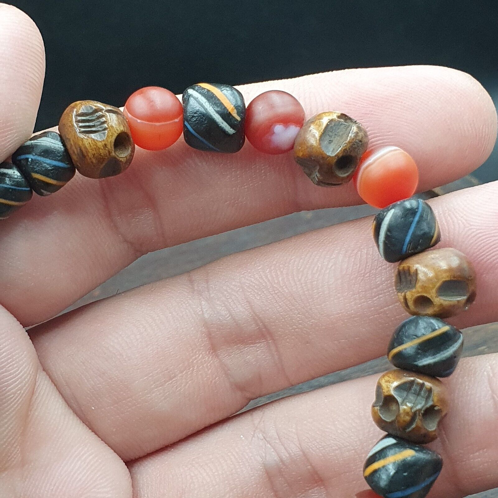Antique Old Yemeni Agate Natural Rare pattern Banded Agate Bead Bracelet