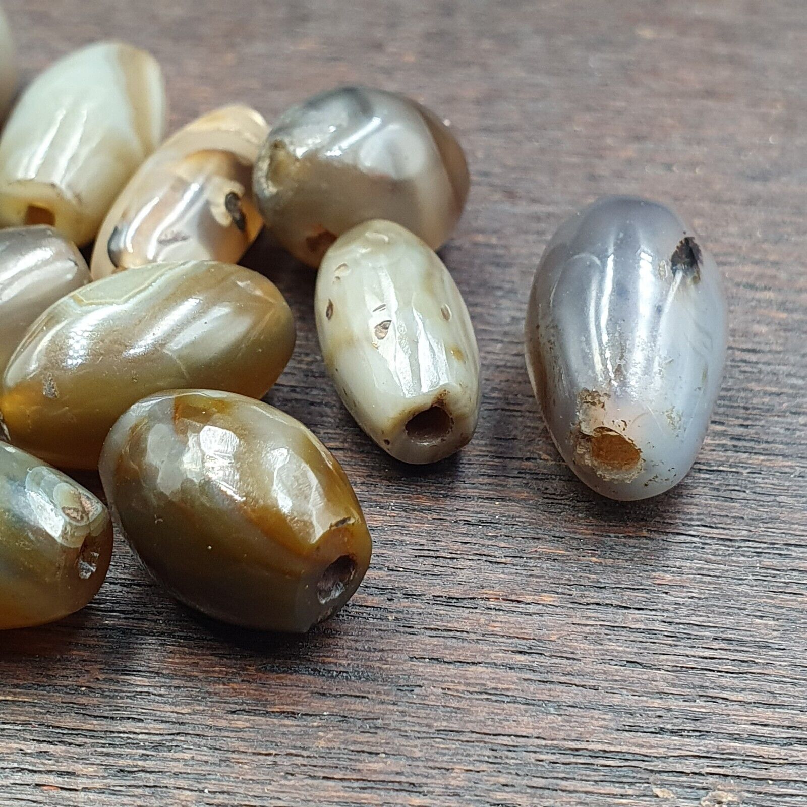 Lot 15 Antique gray Agate African Trade Agate Beads GR-15