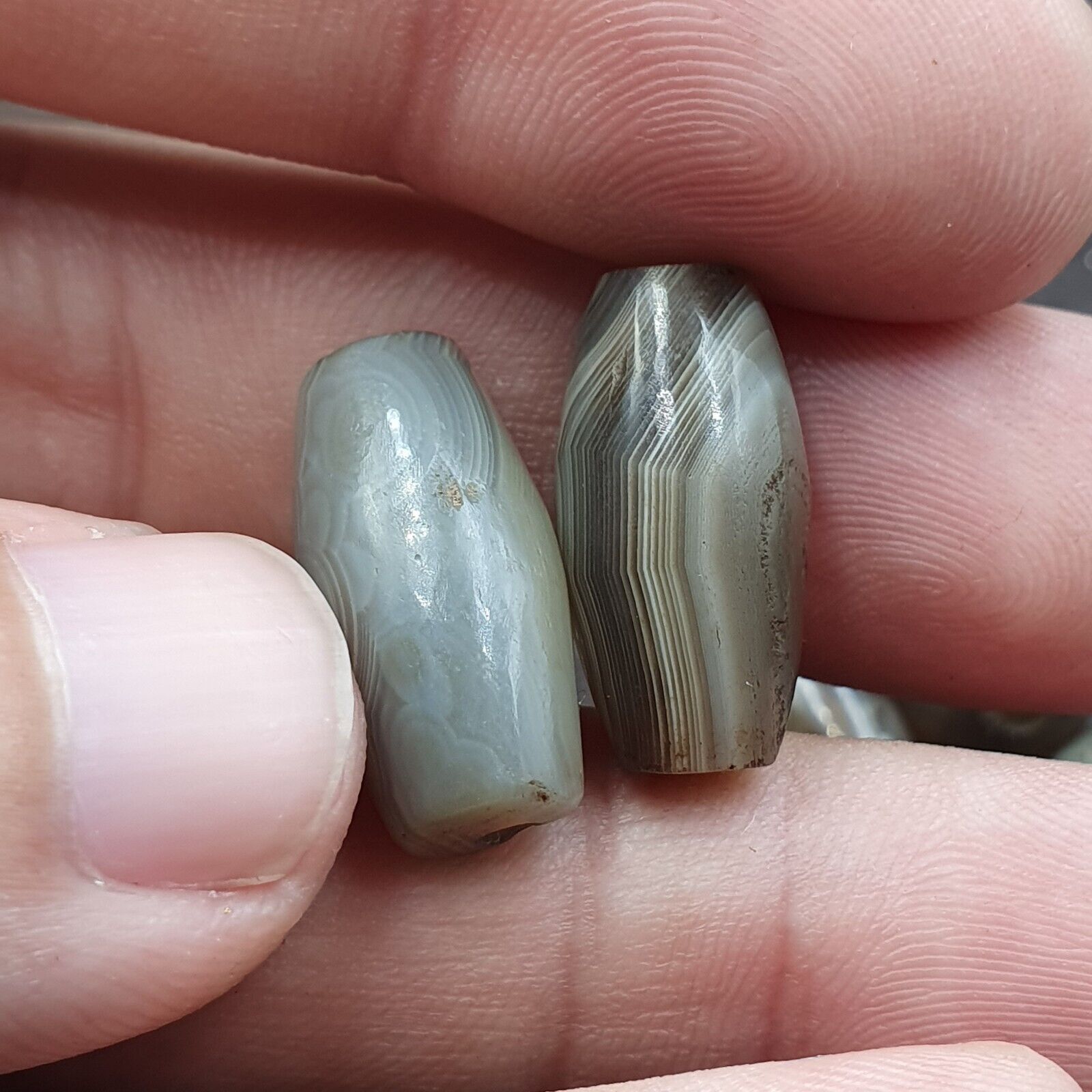 Lot 15 Antique gray Agate African Trade Agate Beads GR-15