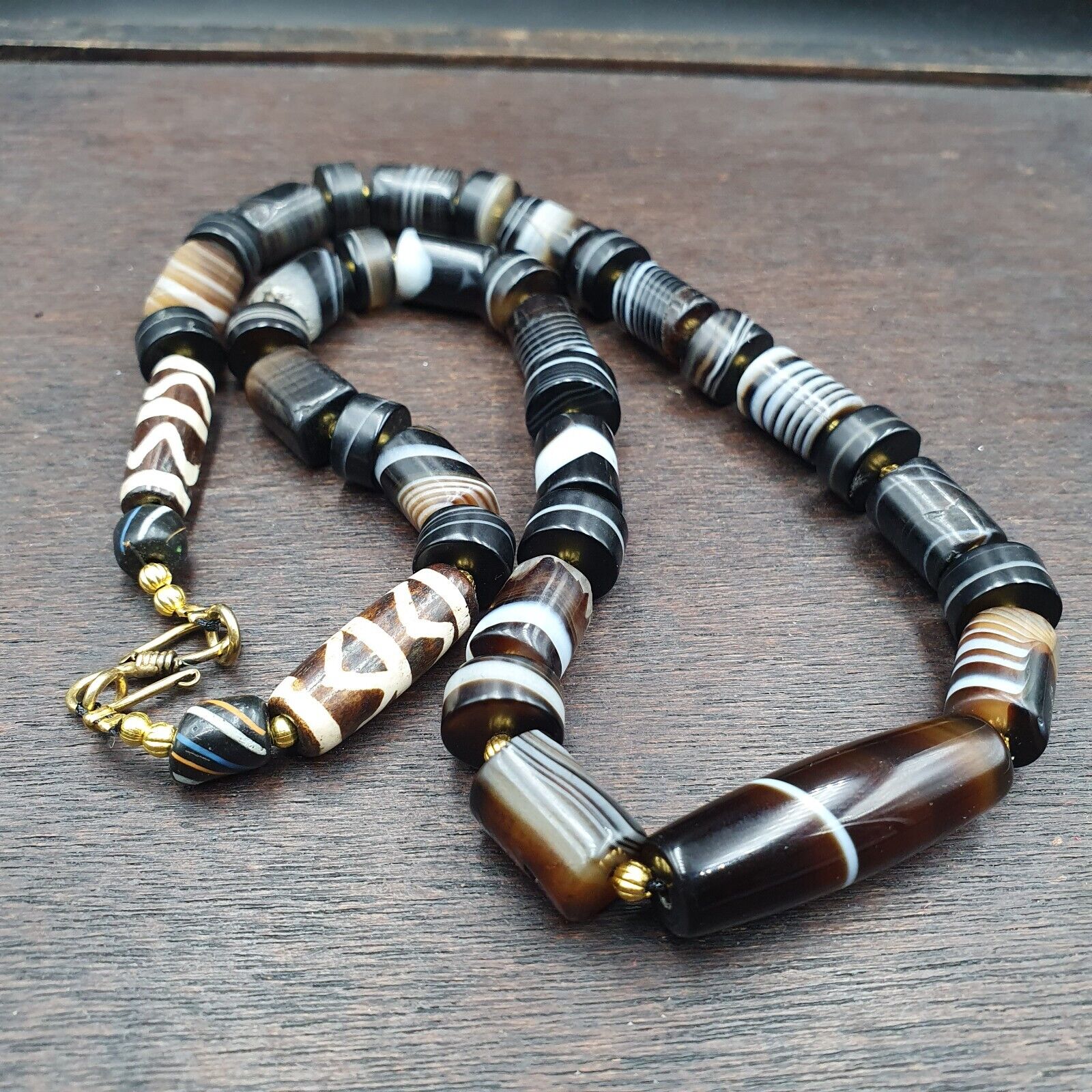 Antique Yemeni Agate Natural Rare pattern Banded Agate Bead Necklace