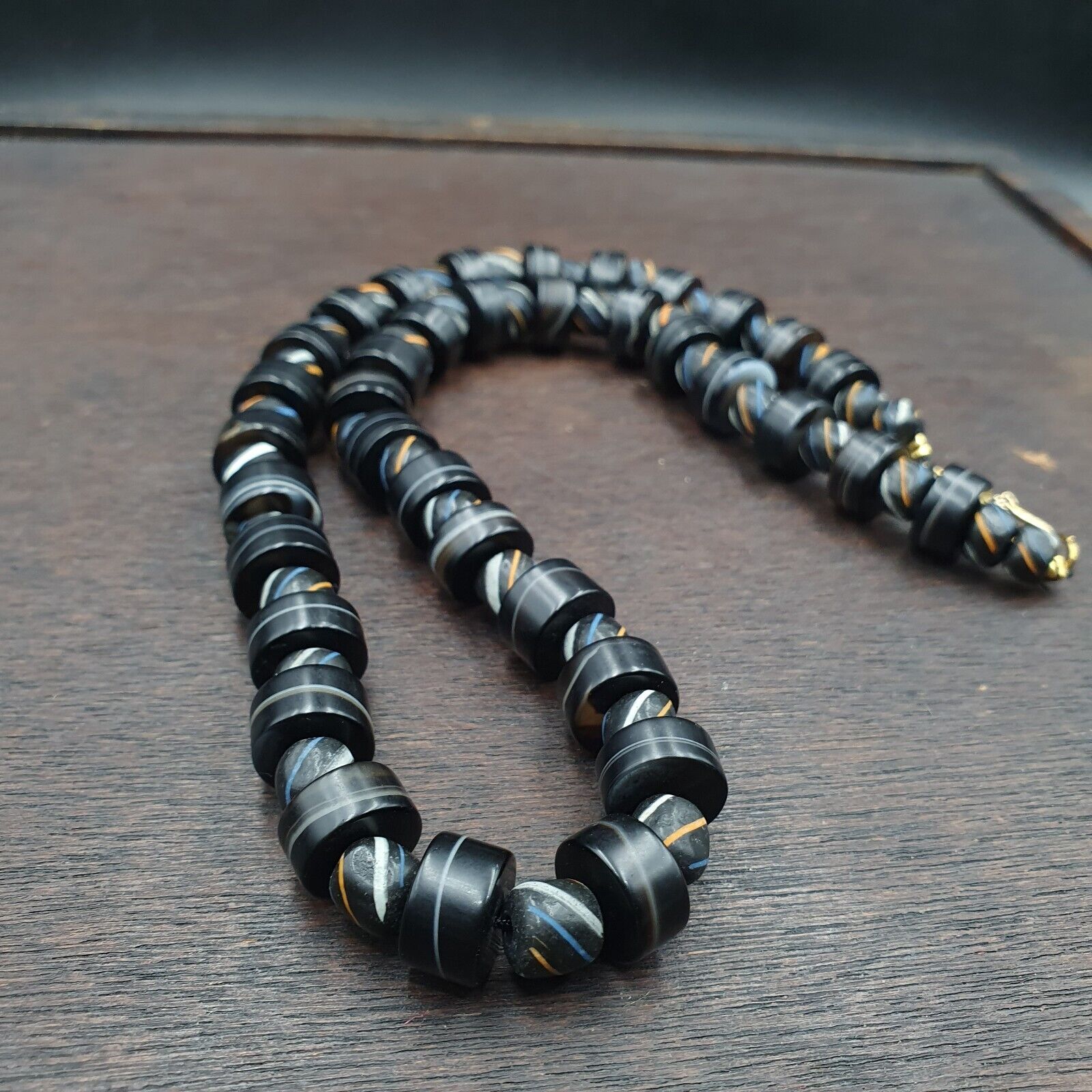 Antique Yemeni Agate Natural Rare pattern Banded Agate Bead Necklace BND-3