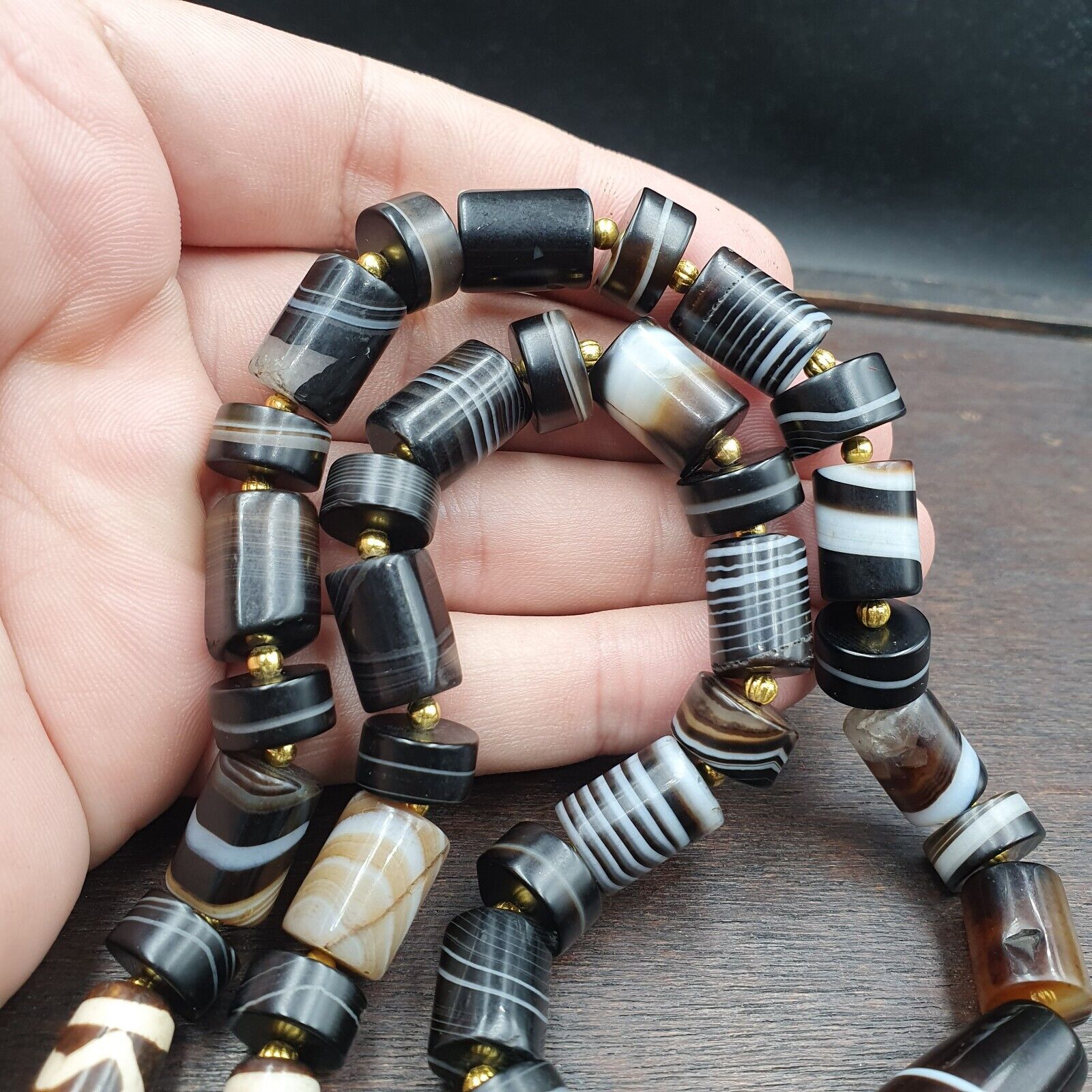 Antique Yemeni Agate Natural Rare pattern Banded Agate Bead Necklace