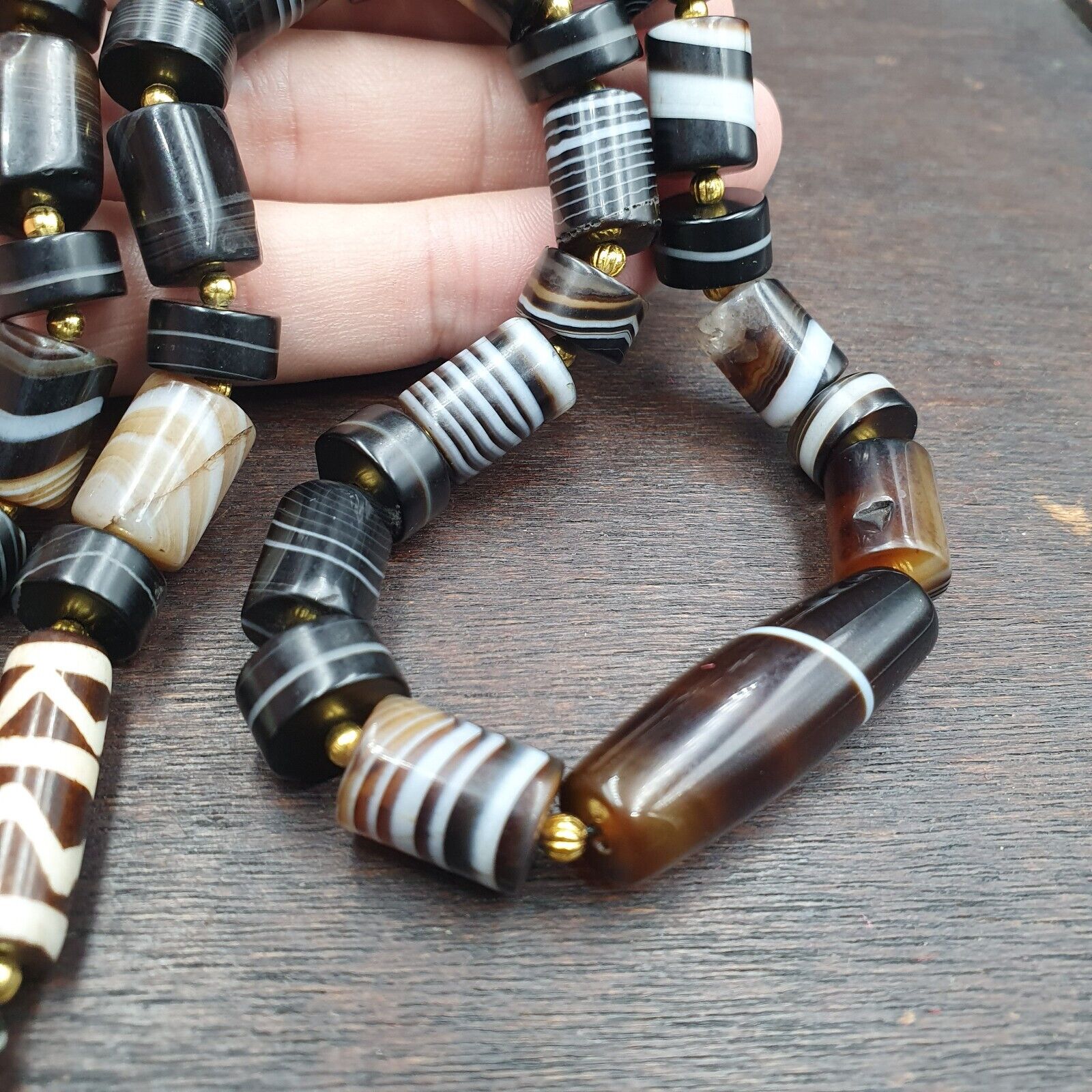 Antique Yemeni Agate Natural Rare pattern Banded Agate Bead Necklace