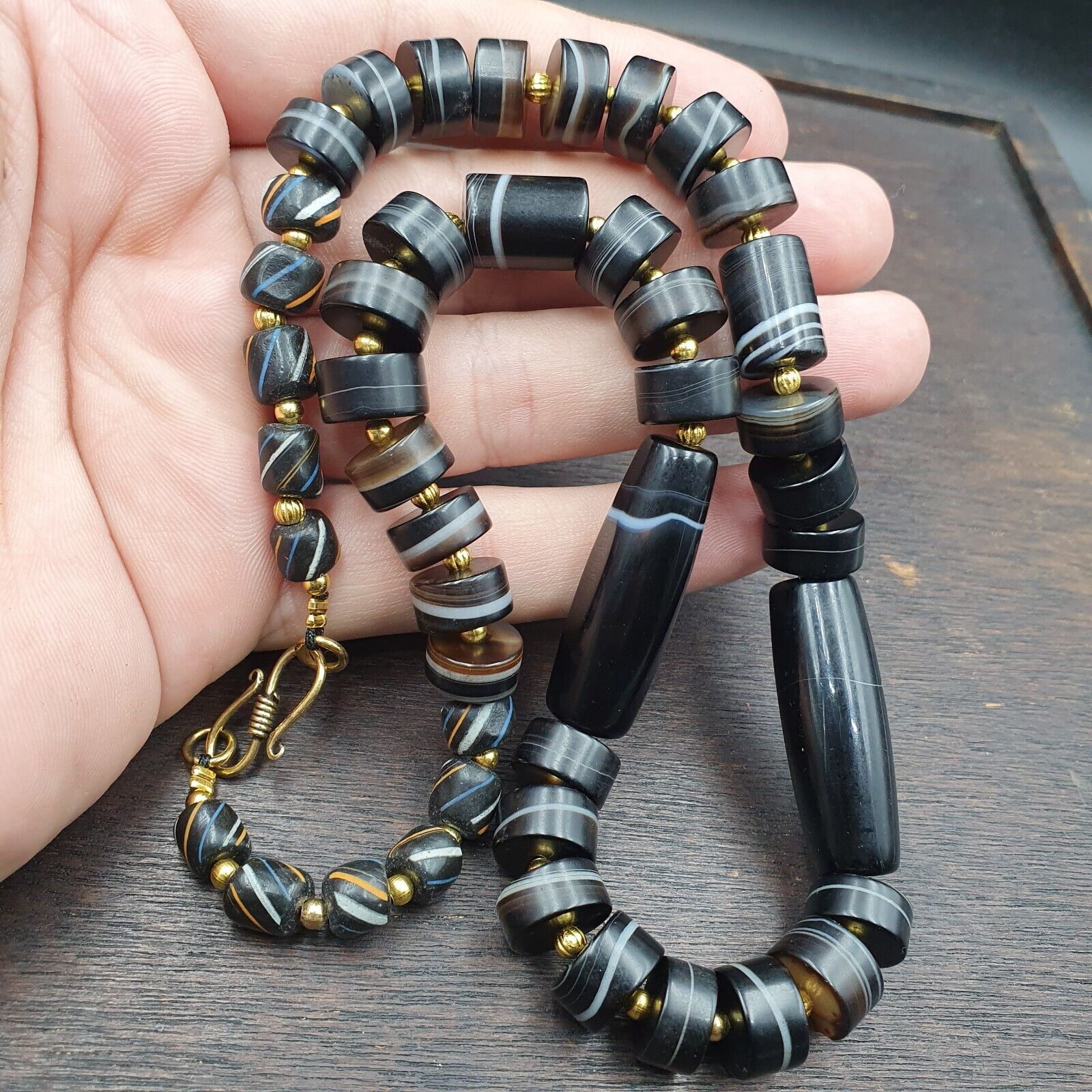 Antique Yemeni Agate Natural Rare pattern Banded Agate Bead Necklace BND-2