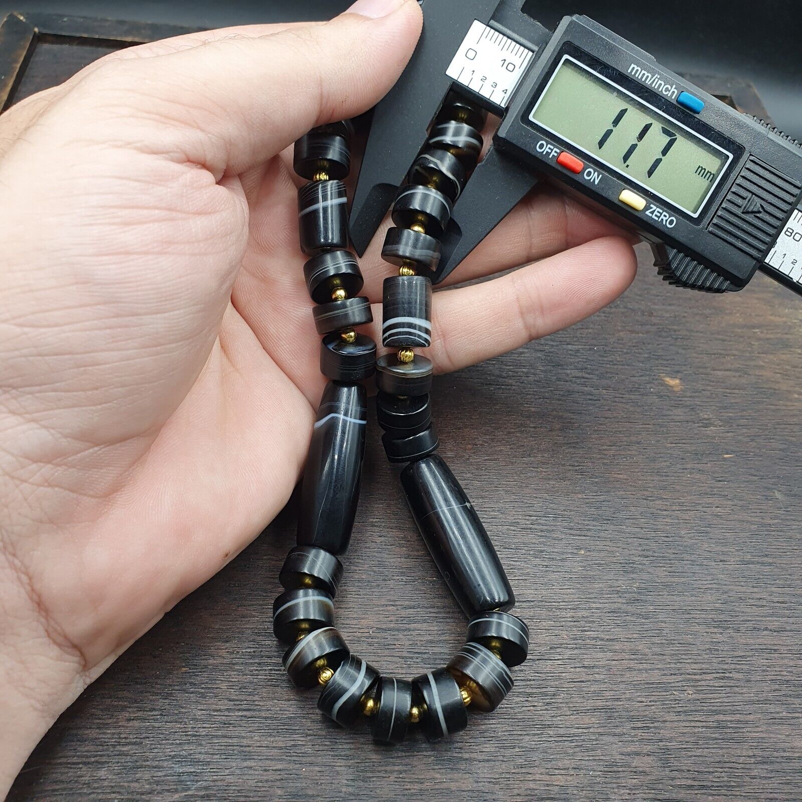 Antique Yemeni Agate Natural Rare pattern Banded Agate Bead Necklace BND-2